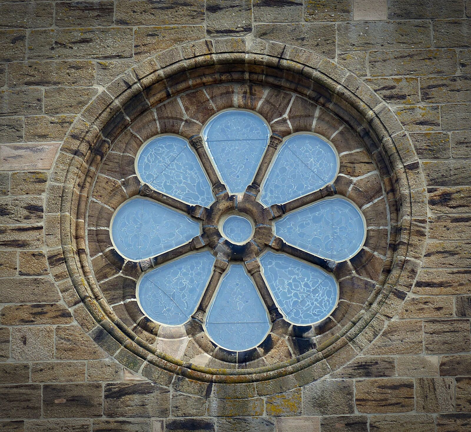 Panasonic Lumix DMC-FZ200 sample photo. Window, old, stone photography