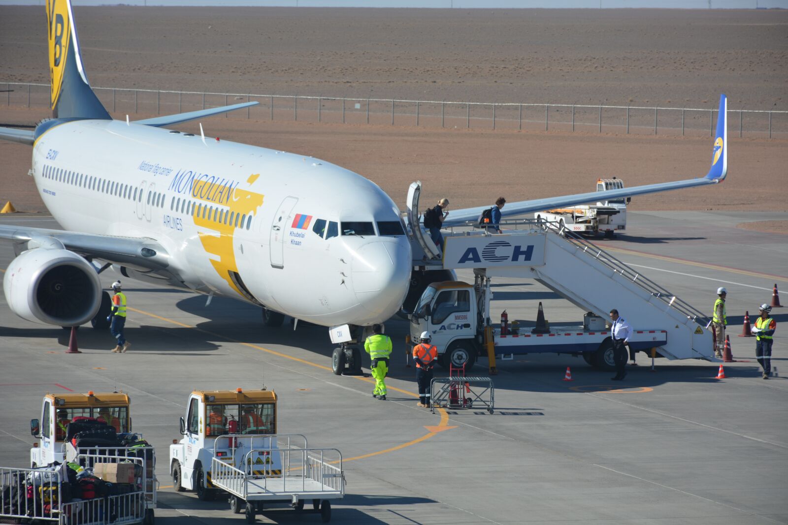 Nikon D7100 sample photo. Aviation, runway, transportation photography