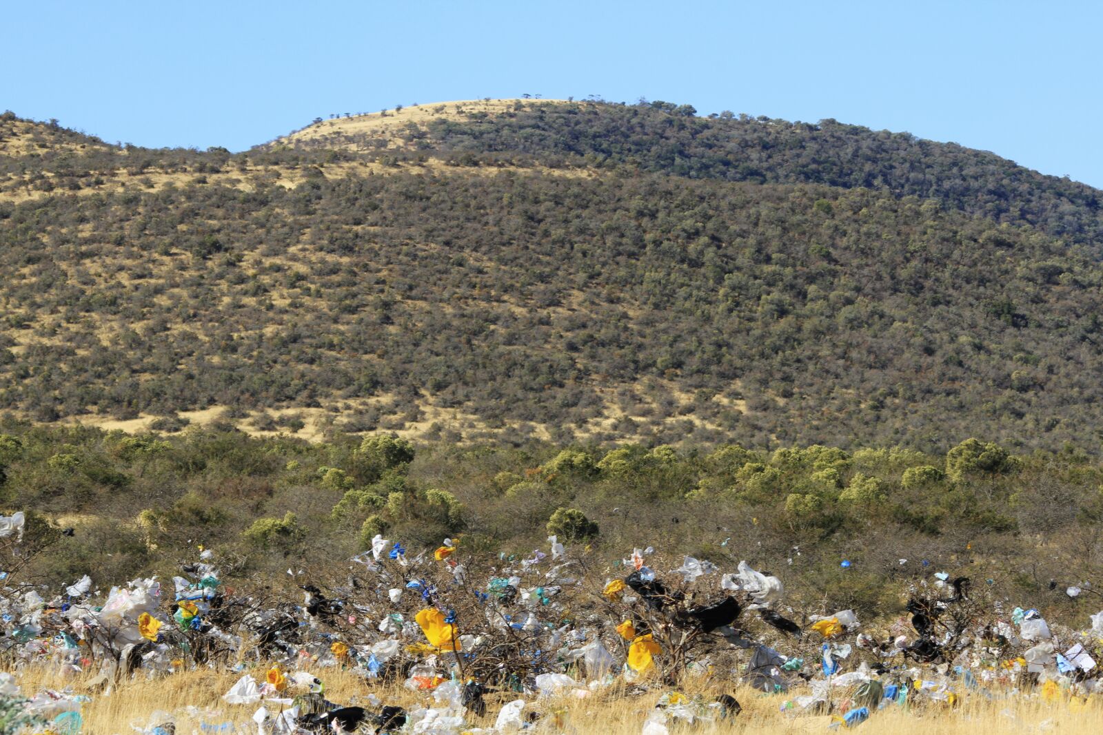 Canon EOS 7D sample photo. Dump site, garbage, trash photography