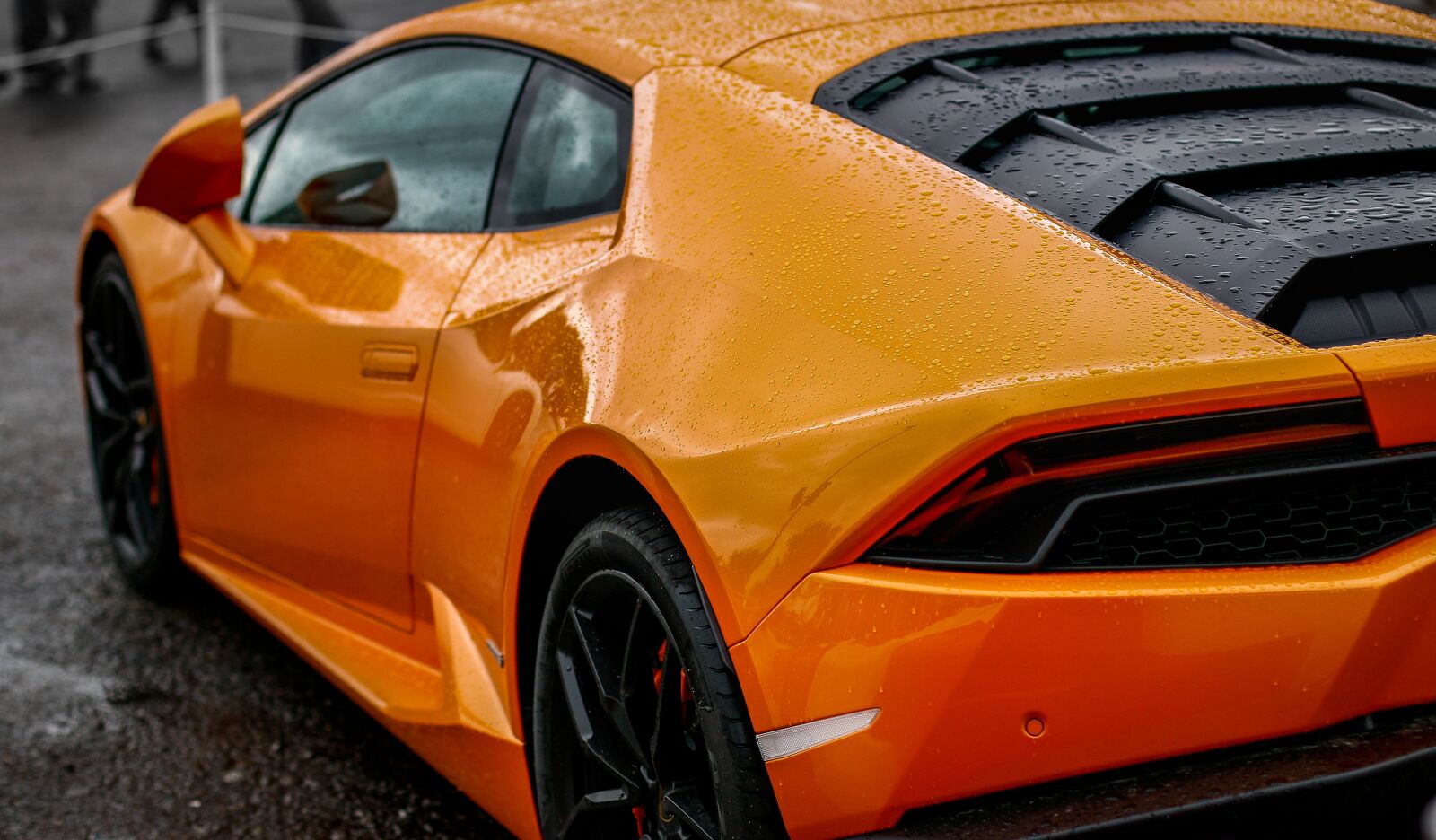 Canon EOS 70D + Canon EF 50mm F1.4 USM sample photo. Lamborghini huracan, lamborghini, supercar photography