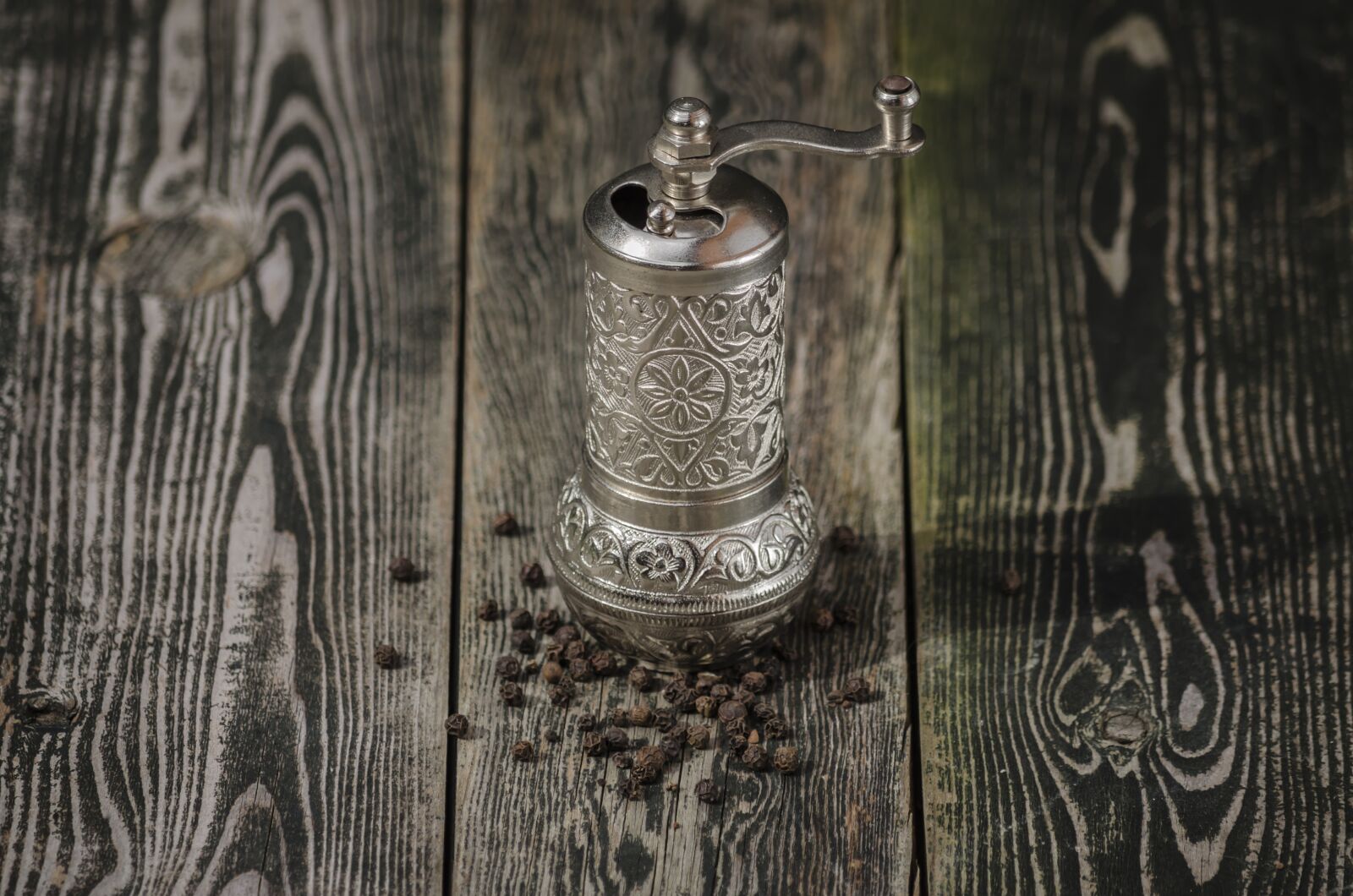 Nikon D5100 sample photo. Crusher, pepper, food photography
