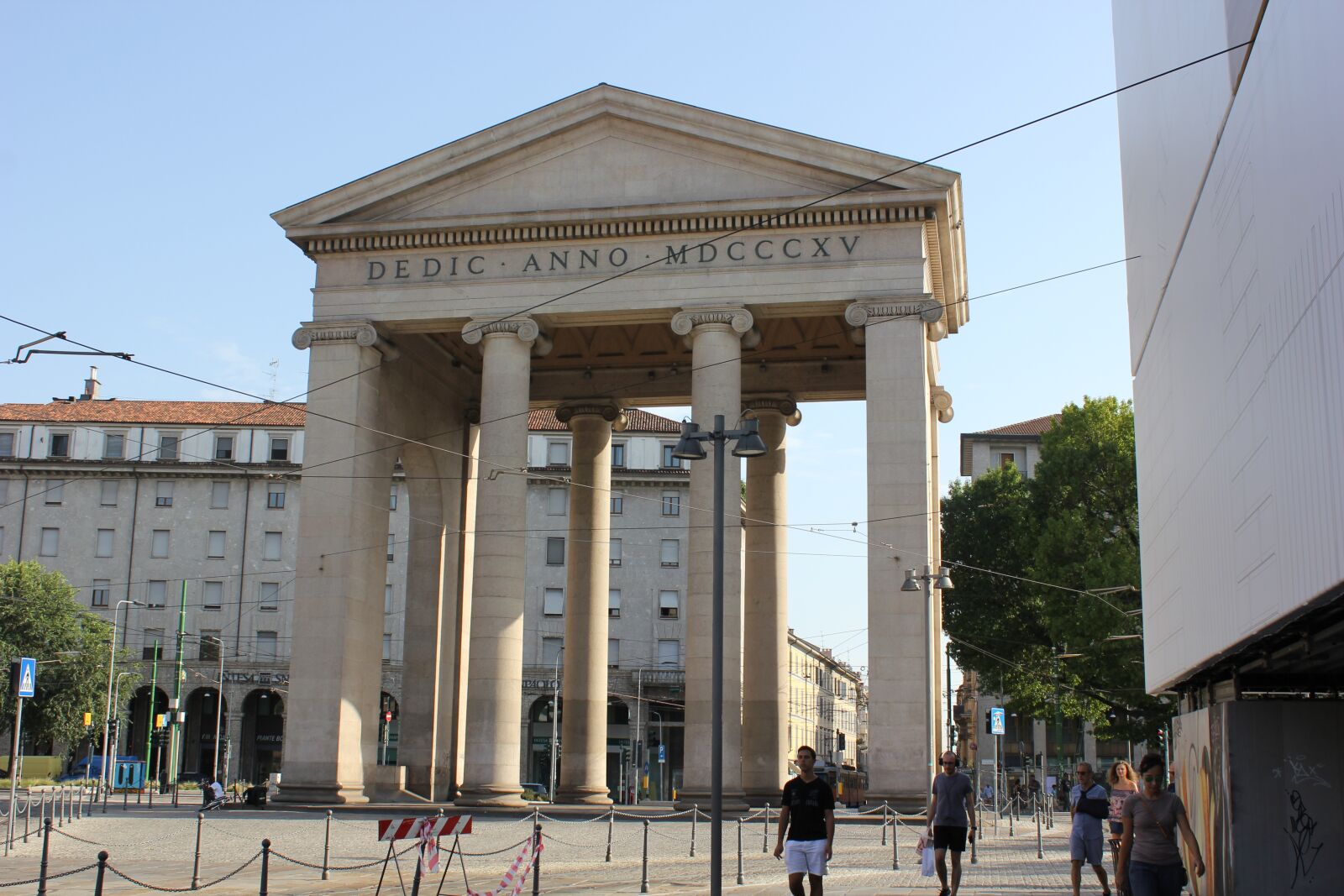 Canon EOS 550D (EOS Rebel T2i / EOS Kiss X4) sample photo. Arc, monument, italy photography