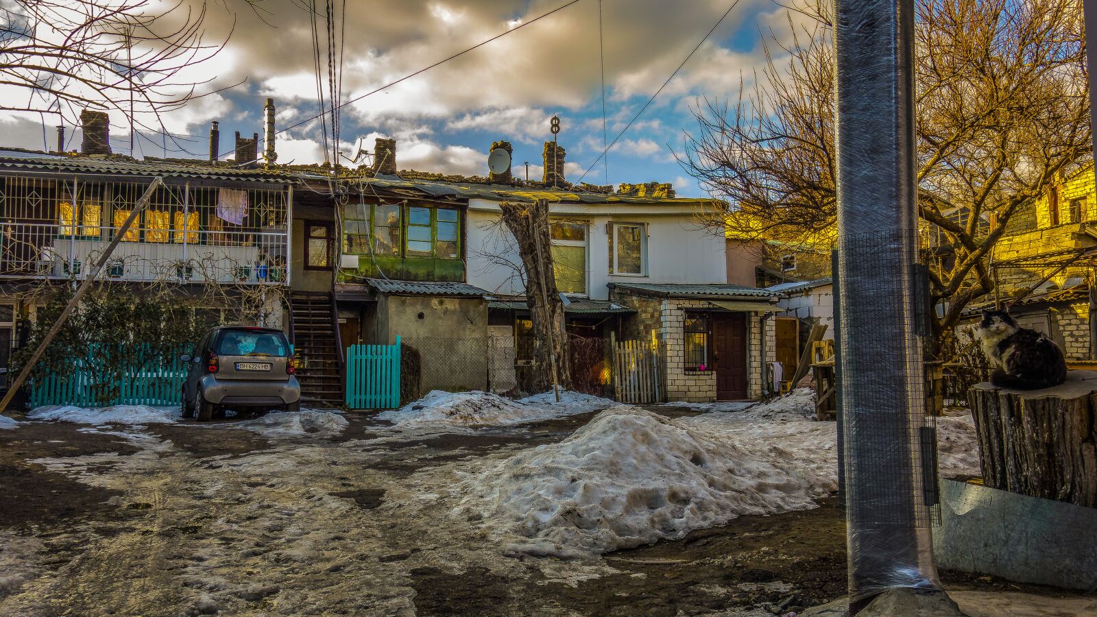 Sony Cyber-shot DSC-RX100 sample photo. Odessa, yard, snow photography