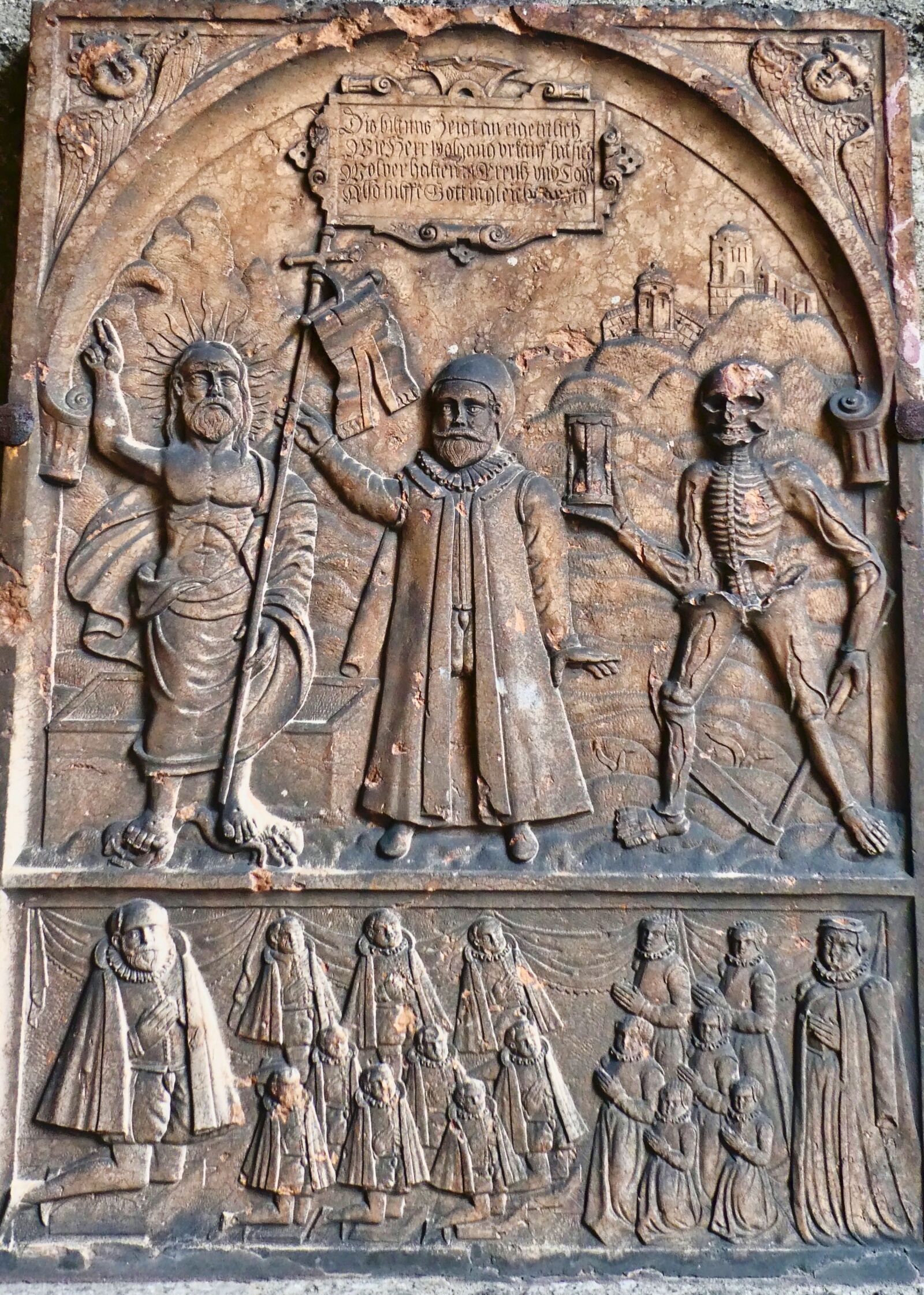 Panasonic Lumix DC-ZS70 (Lumix DC-TZ90) sample photo. Relief, sculpture, bronze photography