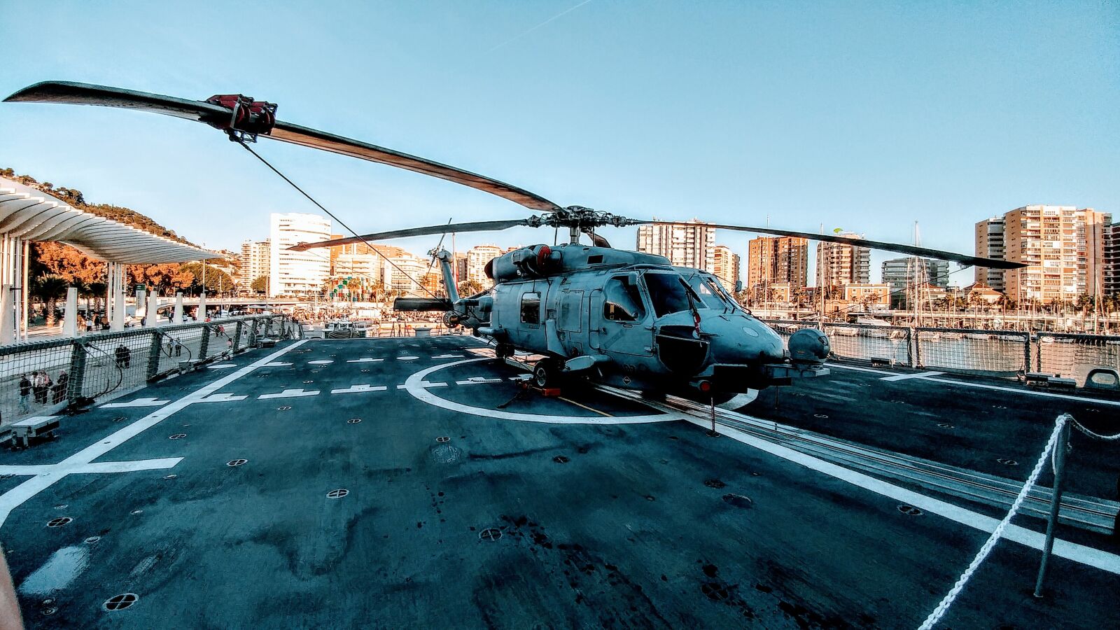 LG G5 sample photo. Sh-60b seahawk, military, helicopter photography
