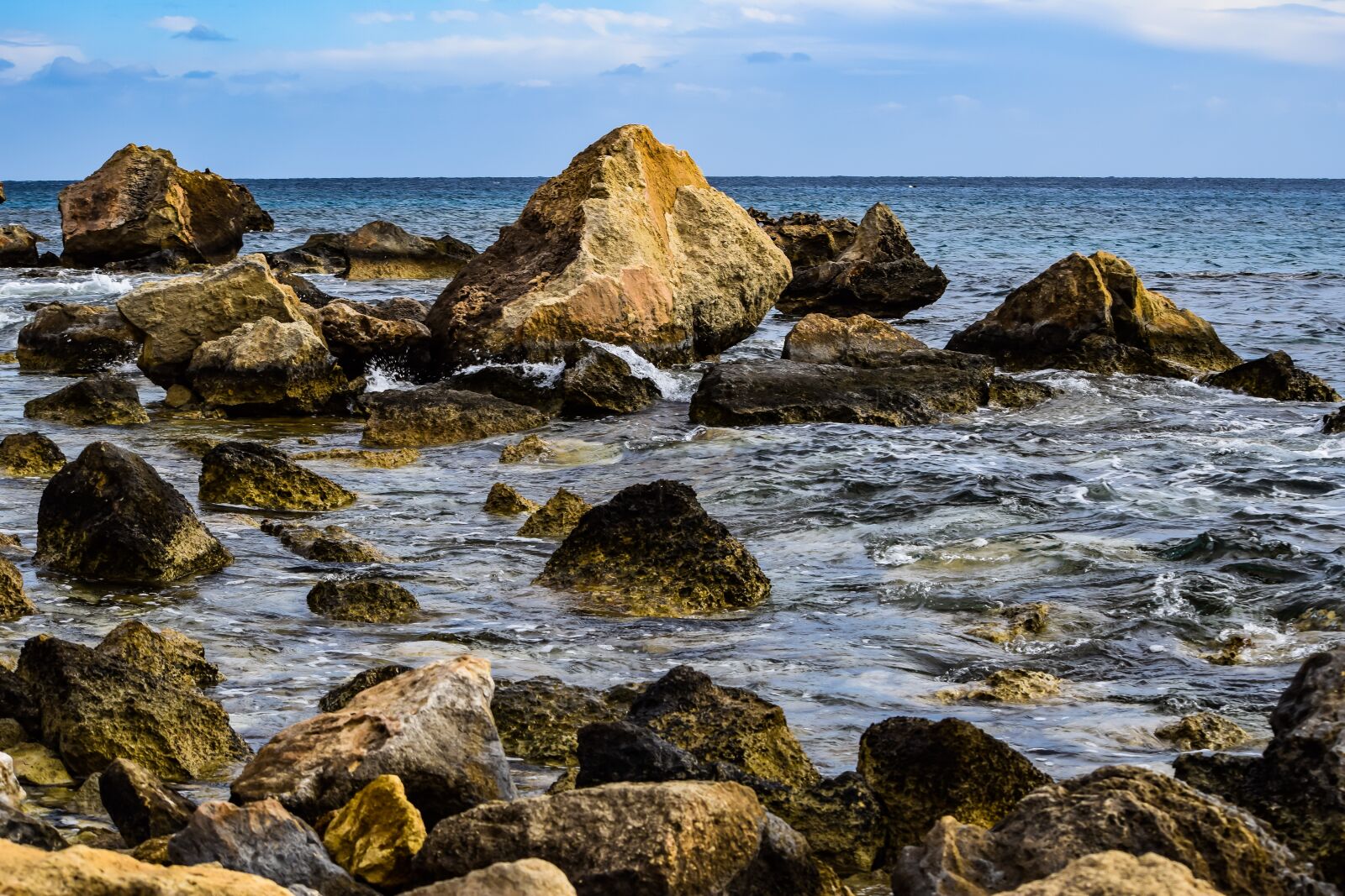 Nikon D3300 sample photo. Sea, seashore, rock photography