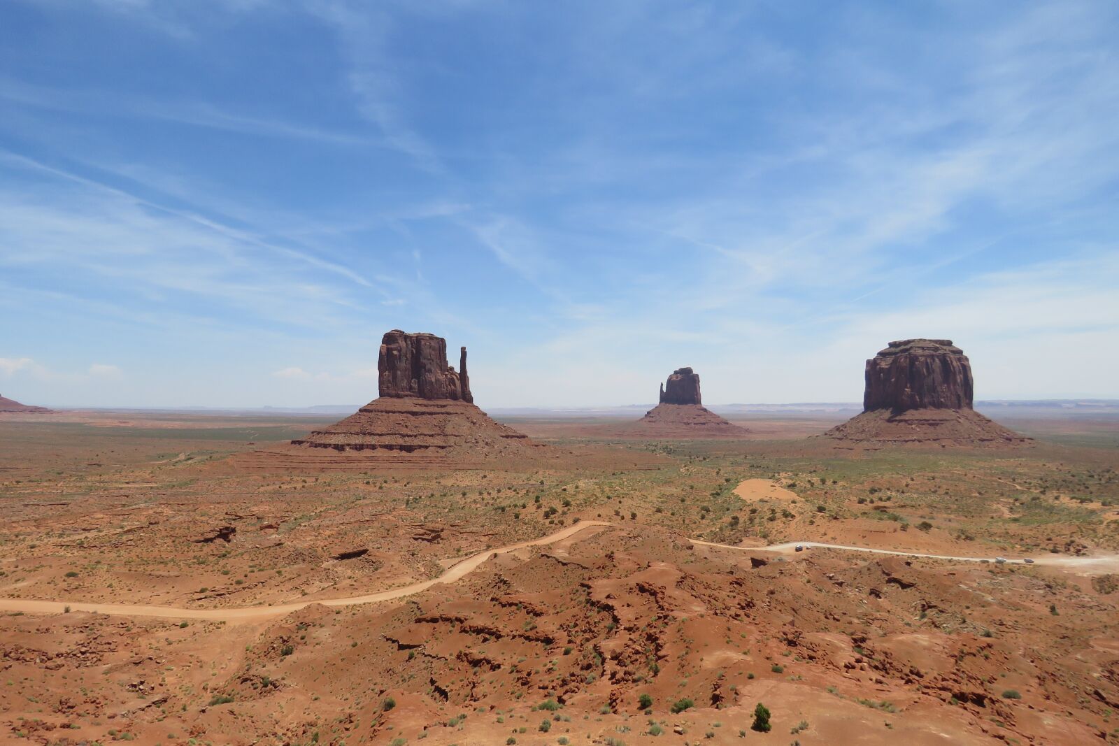 Canon PowerShot SX60 HS sample photo. Arizona, three ladies, desert photography