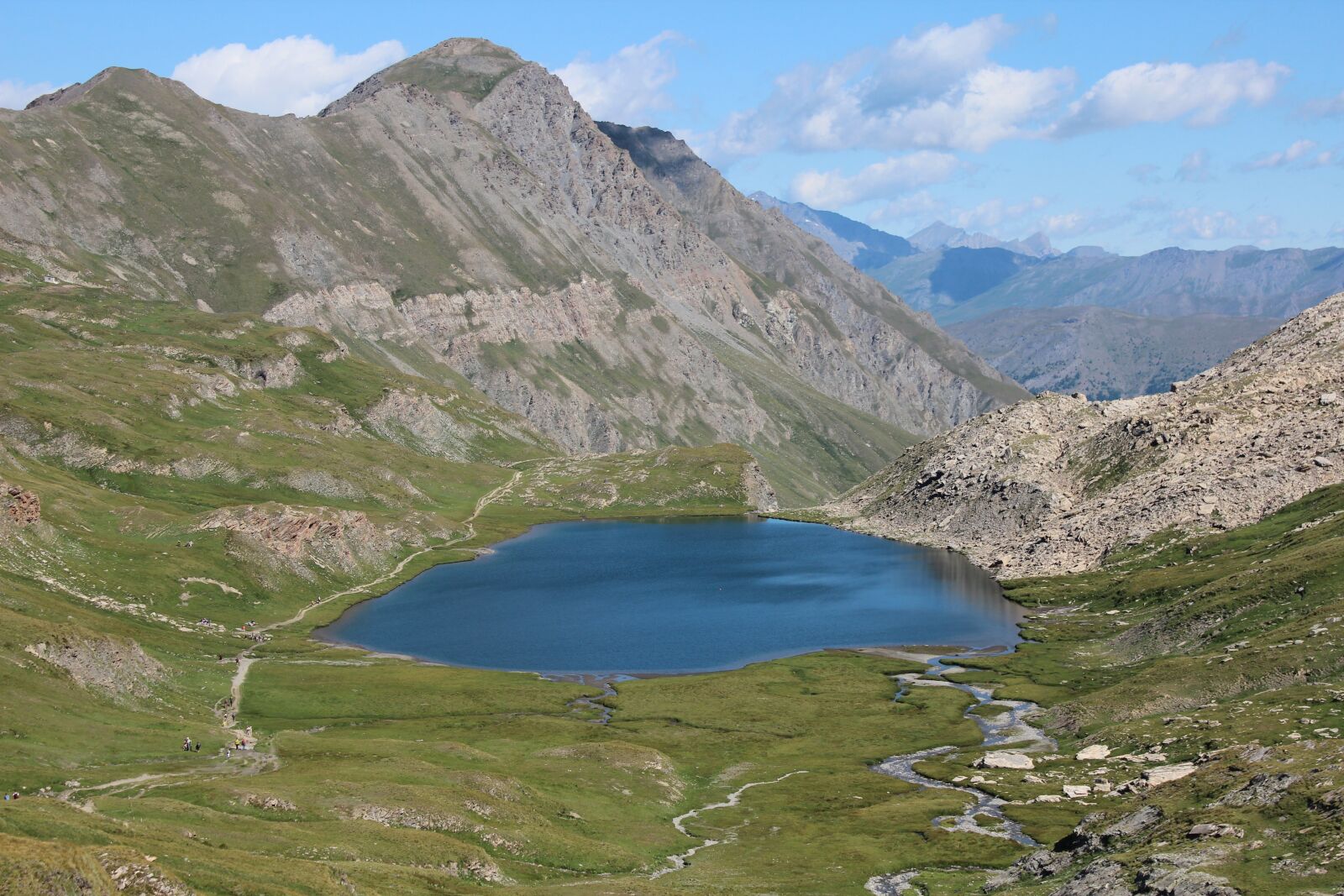 Canon EOS 600D (Rebel EOS T3i / EOS Kiss X5) sample photo. Lake, mountain, nature photography