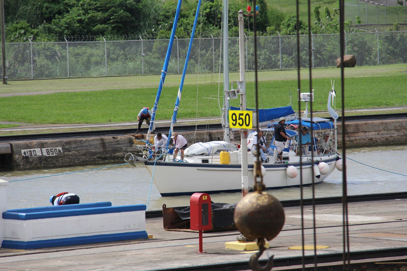 Canon EF-S 18-200mm F3.5-5.6 IS sample photo. Panama canal, panama, panama photography