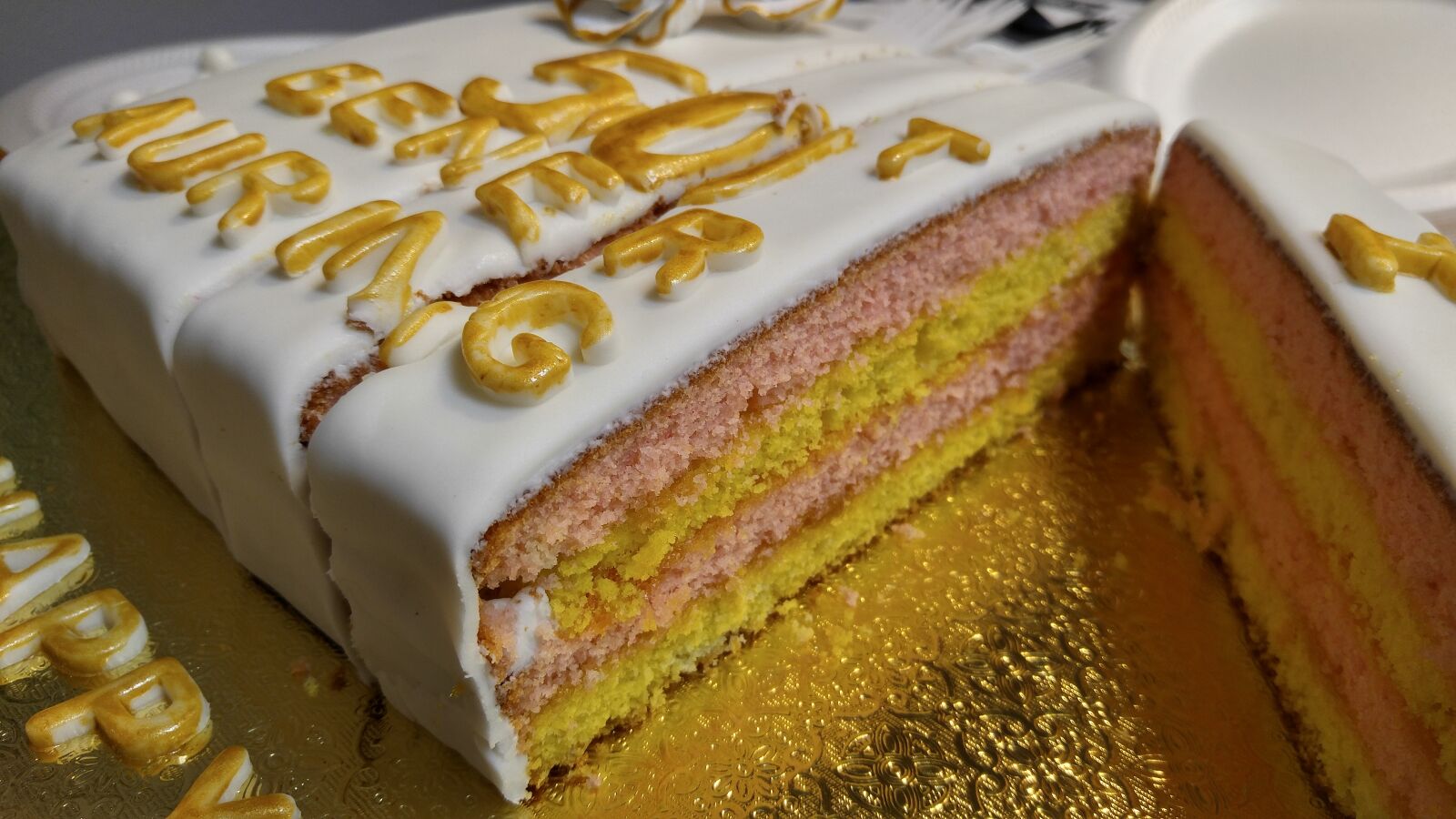 LG V10 sample photo. Cake, dessert, bakery photography