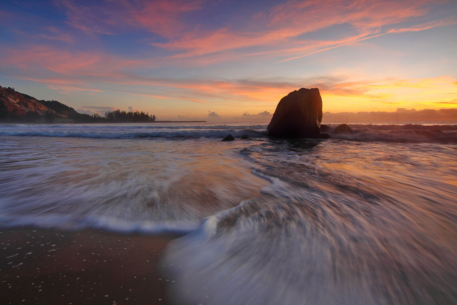 Canon EOS 50D sample photo. Beach, clouds, dawn, landscape photography