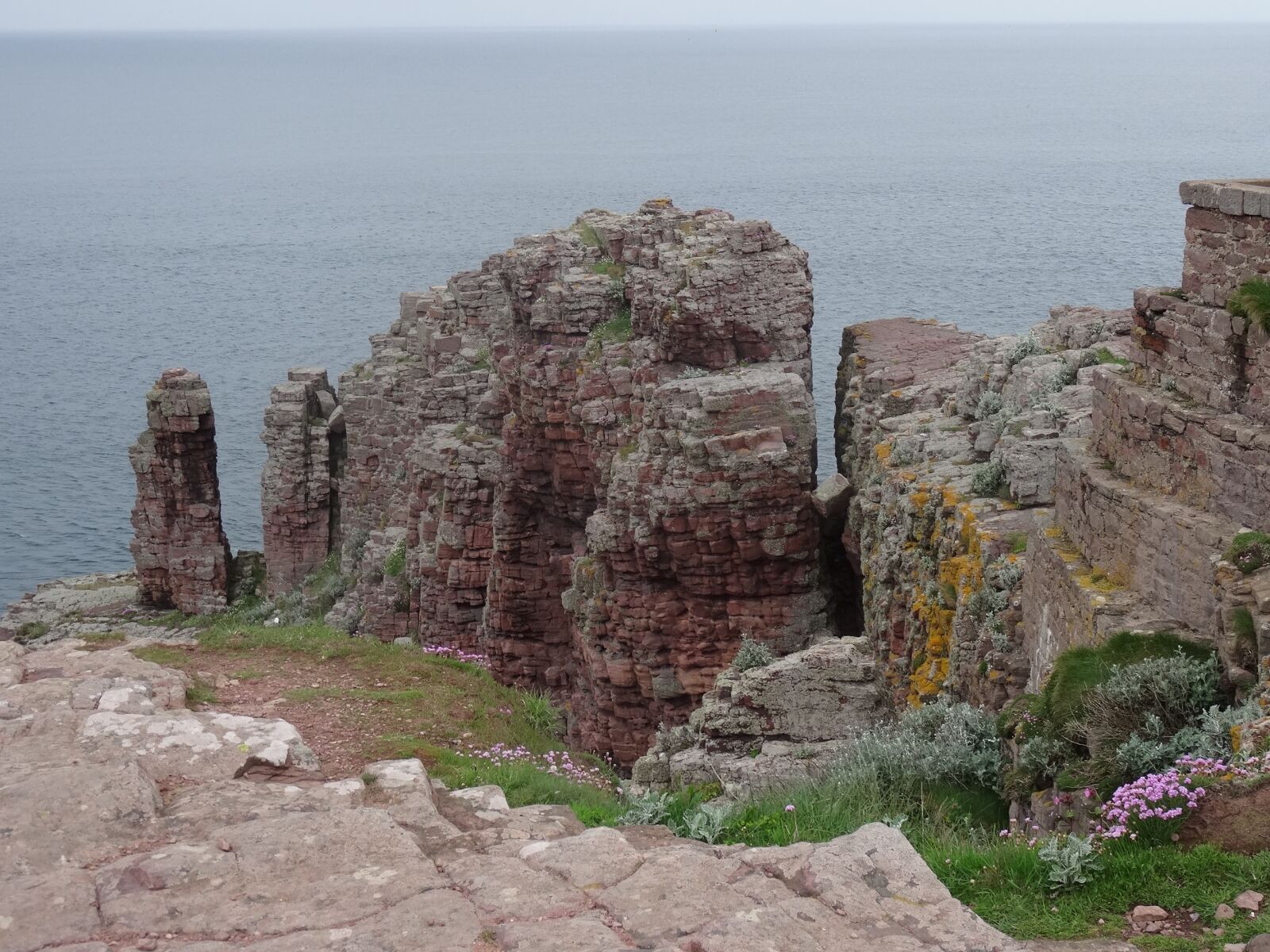 Sony Cyber-shot DSC-HX50V sample photo. Coast, fréhel, roof photography