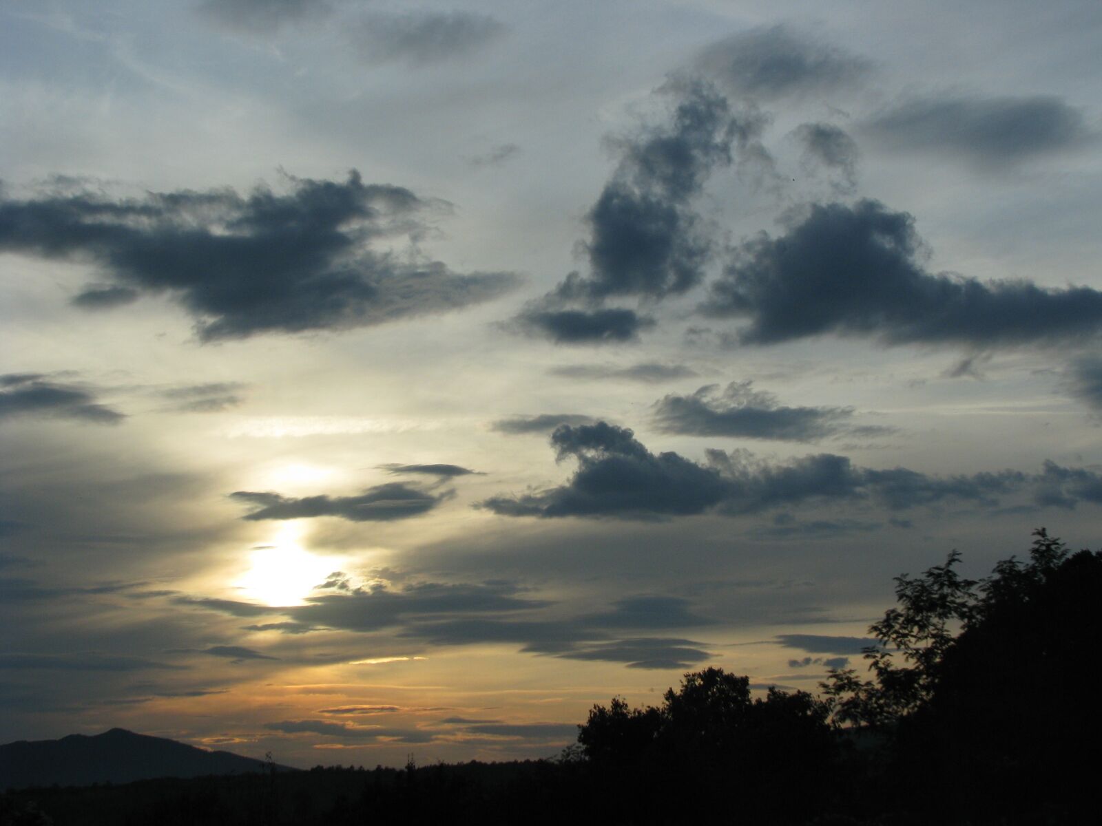 Canon POWERSHOT S5 IS sample photo. Sun rays, outside, sky photography