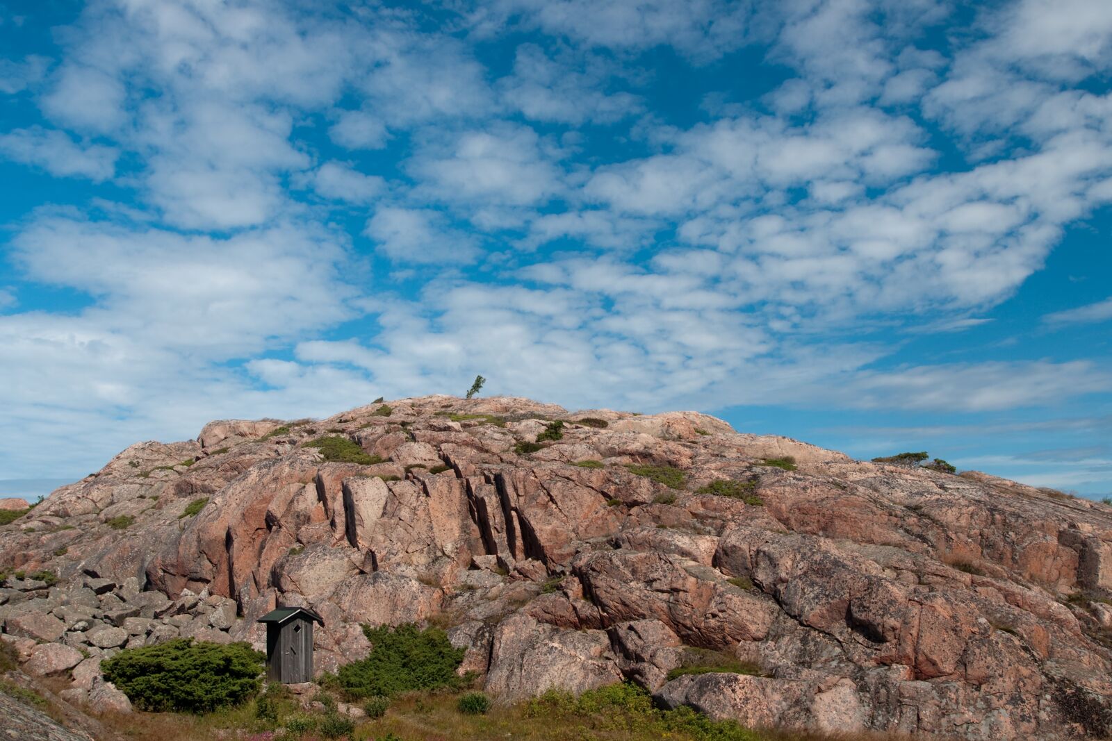 Sony Alpha DSLR-A700 sample photo. Hill, rock, mountain photography