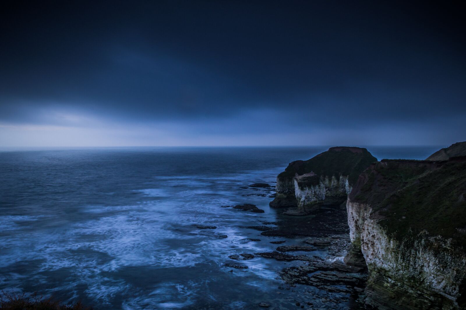 Nikon D3200 sample photo. Blue, cliffs, desperate photography