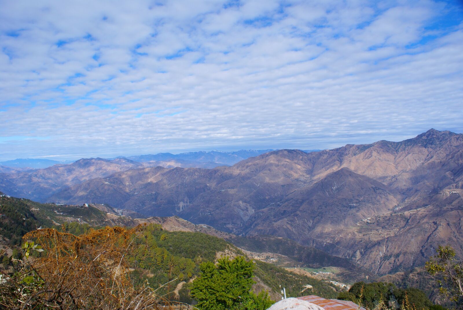 Sony Alpha DSLR-A100 sample photo. Clouds, background, sky photography