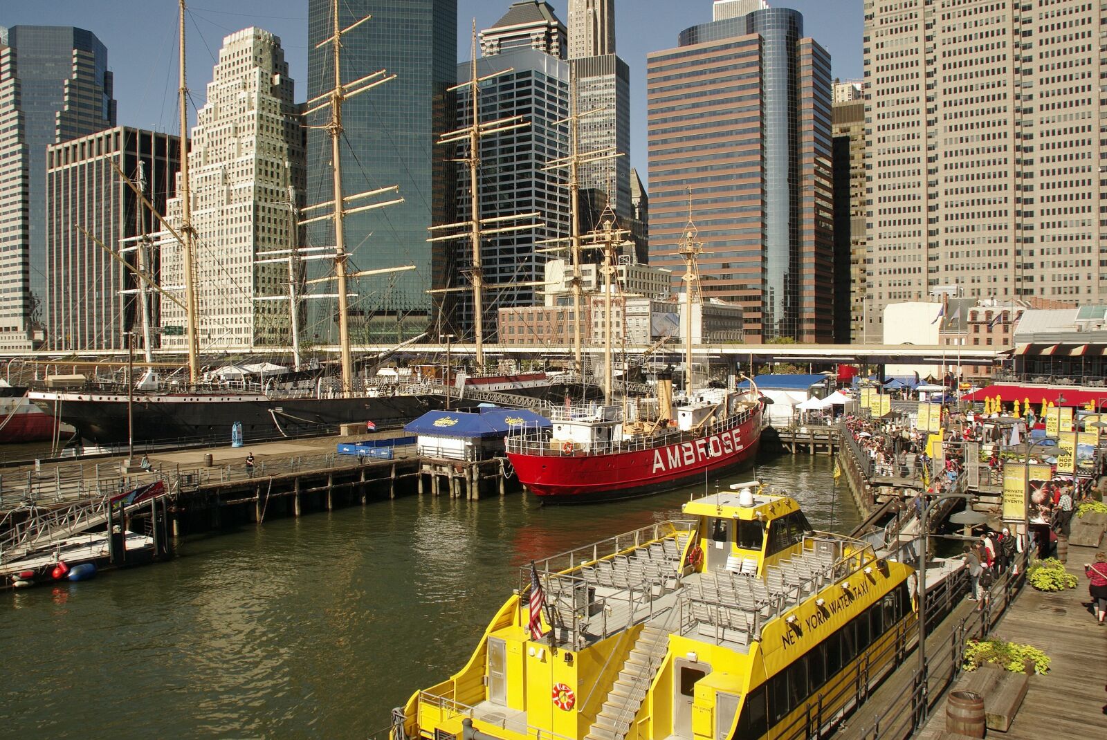 Pentax K200D sample photo. Usa, new york, low photography