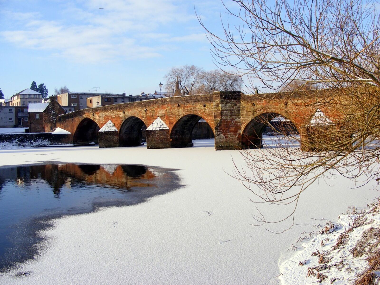 Fujifilm FinePix S5700 S700 sample photo. Winter, snow, water photography