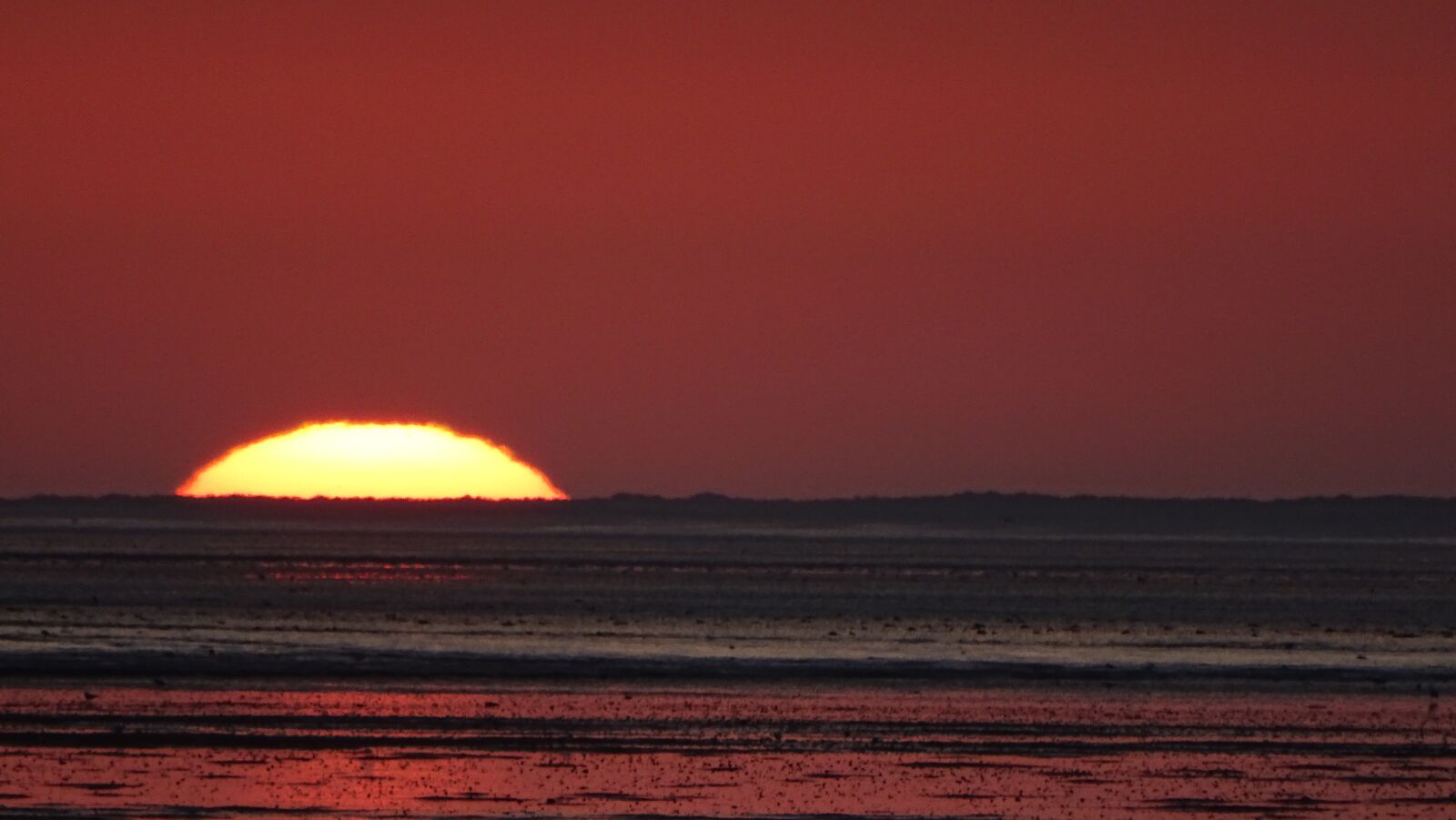 Sony Cyber-shot DSC-HX400V sample photo. Sunset, north sea, vacations photography