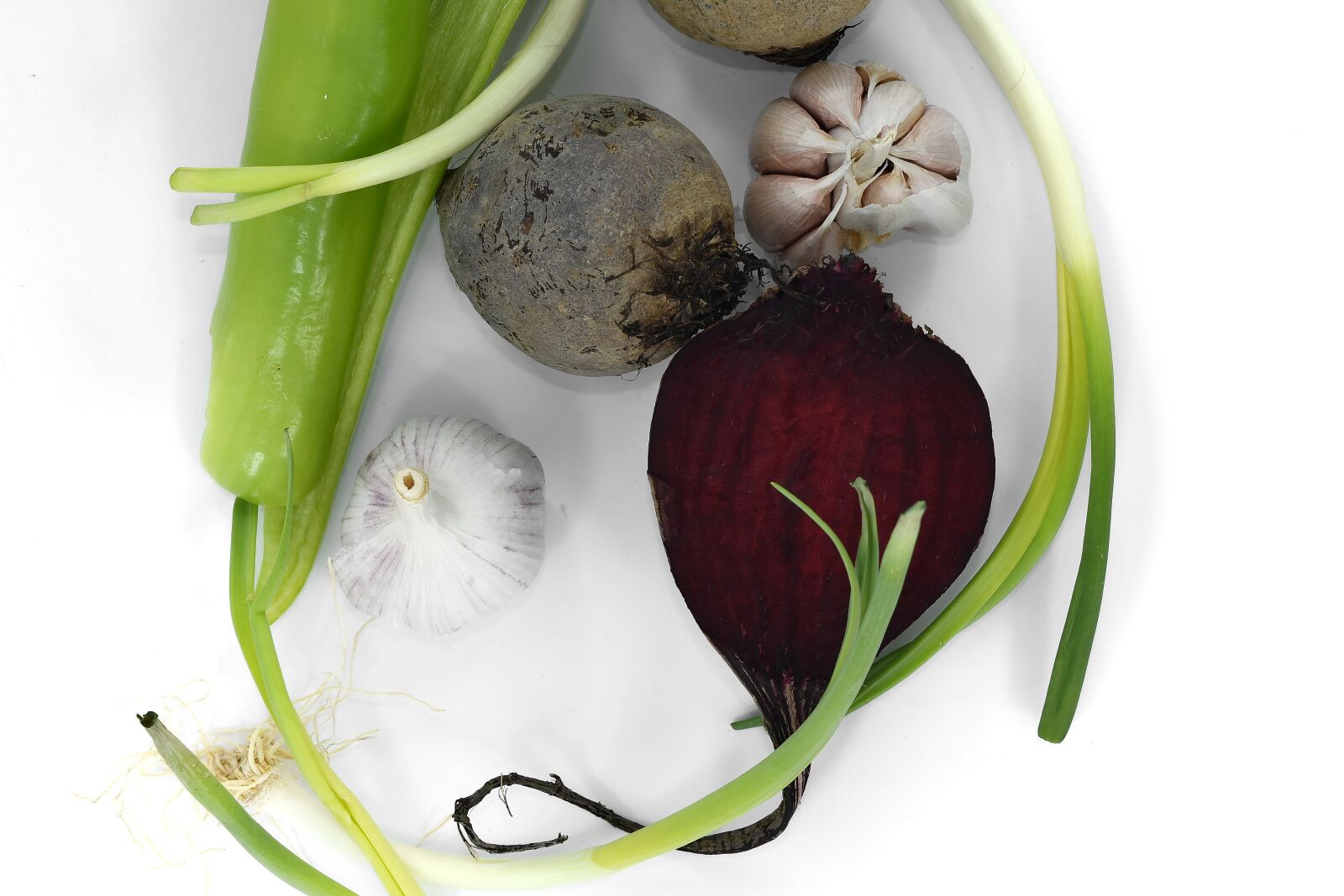 Nikon D5500 sample photo. Beetroot, garlic, leek, radish photography