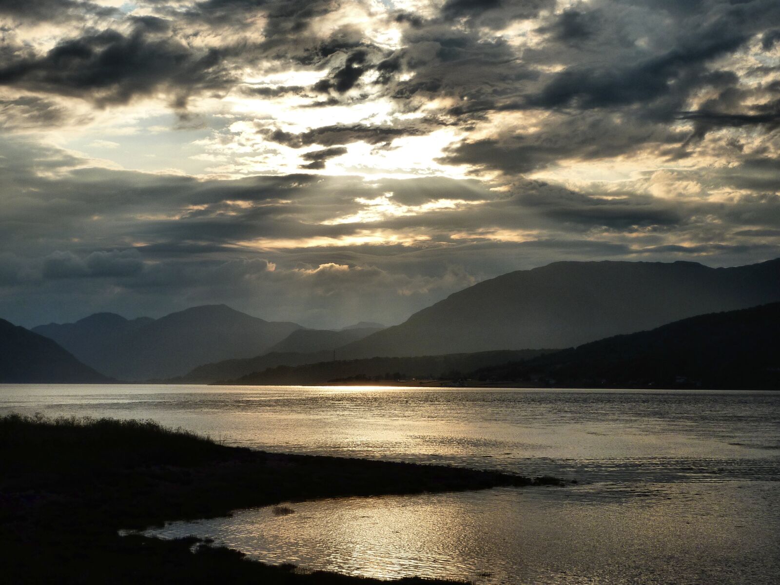 Panasonic DMC-TZ7 sample photo. Scotland, sunset, mountains photography