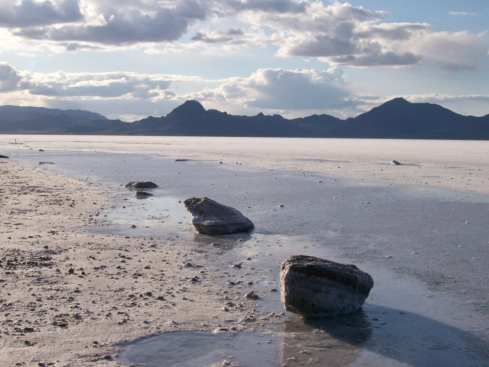 Kodak EASYSHARE C743 ZOOM DIGITAL CAMERA sample photo. Salt flats, utah, bonneville photography