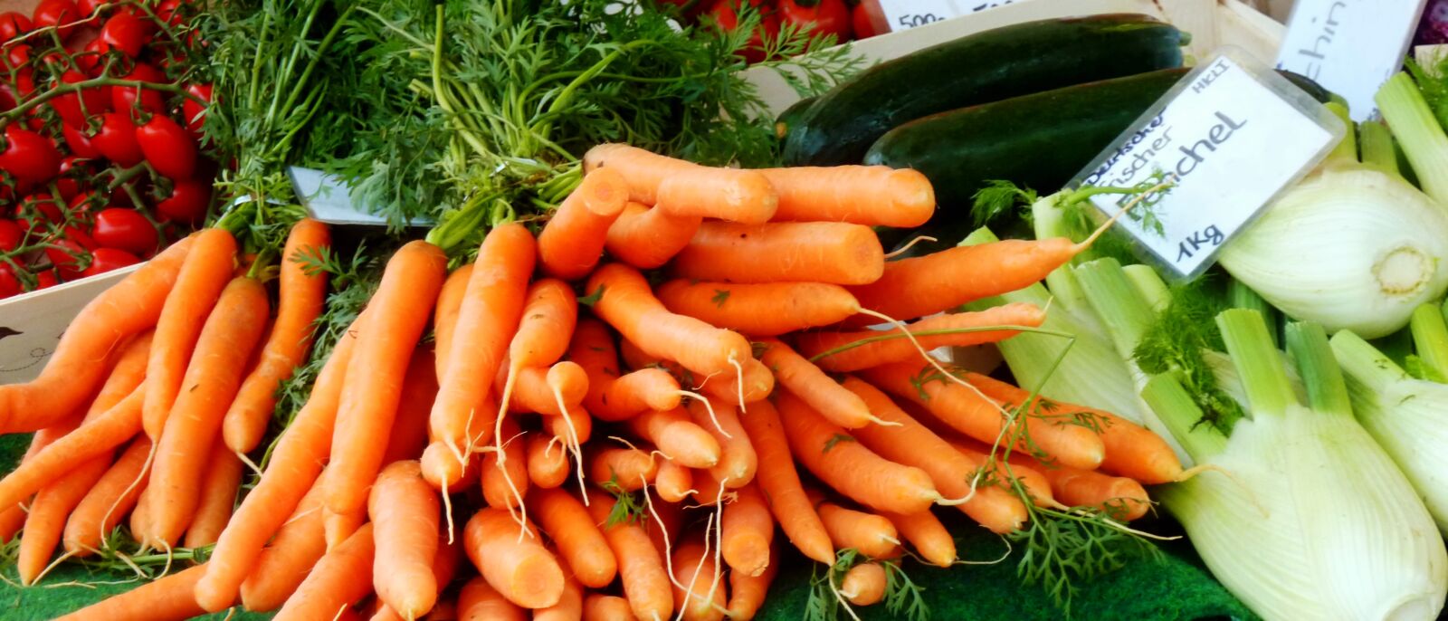 Panasonic DMC-TZ7 sample photo. Carrots, vegetables, fresh photography