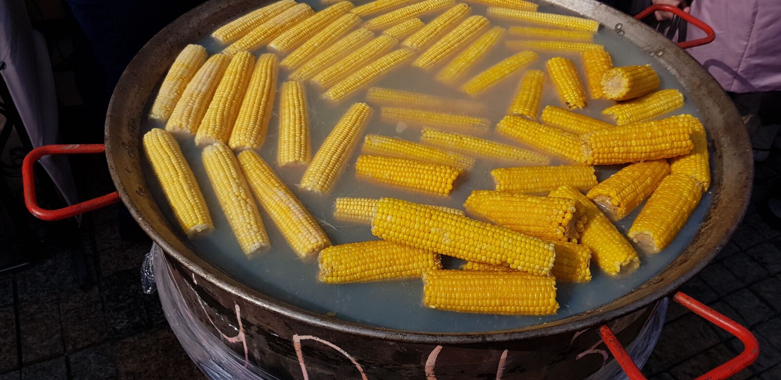Samsung Galaxy S8 sample photo. Corn, boiled corn, yellow photography