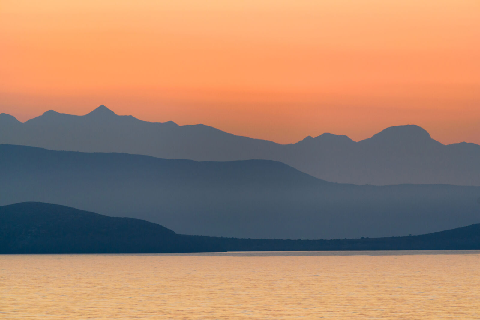 Nikon D750 + Nikon Nikkor AF-S 300mm F4E PF ED VR sample photo. Silhouettes, of, mountains, during photography