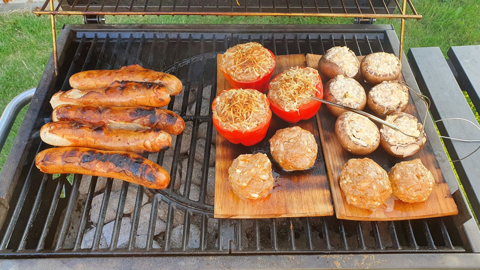 Samsung SM-G975F sample photo. Eat, food, grill photography