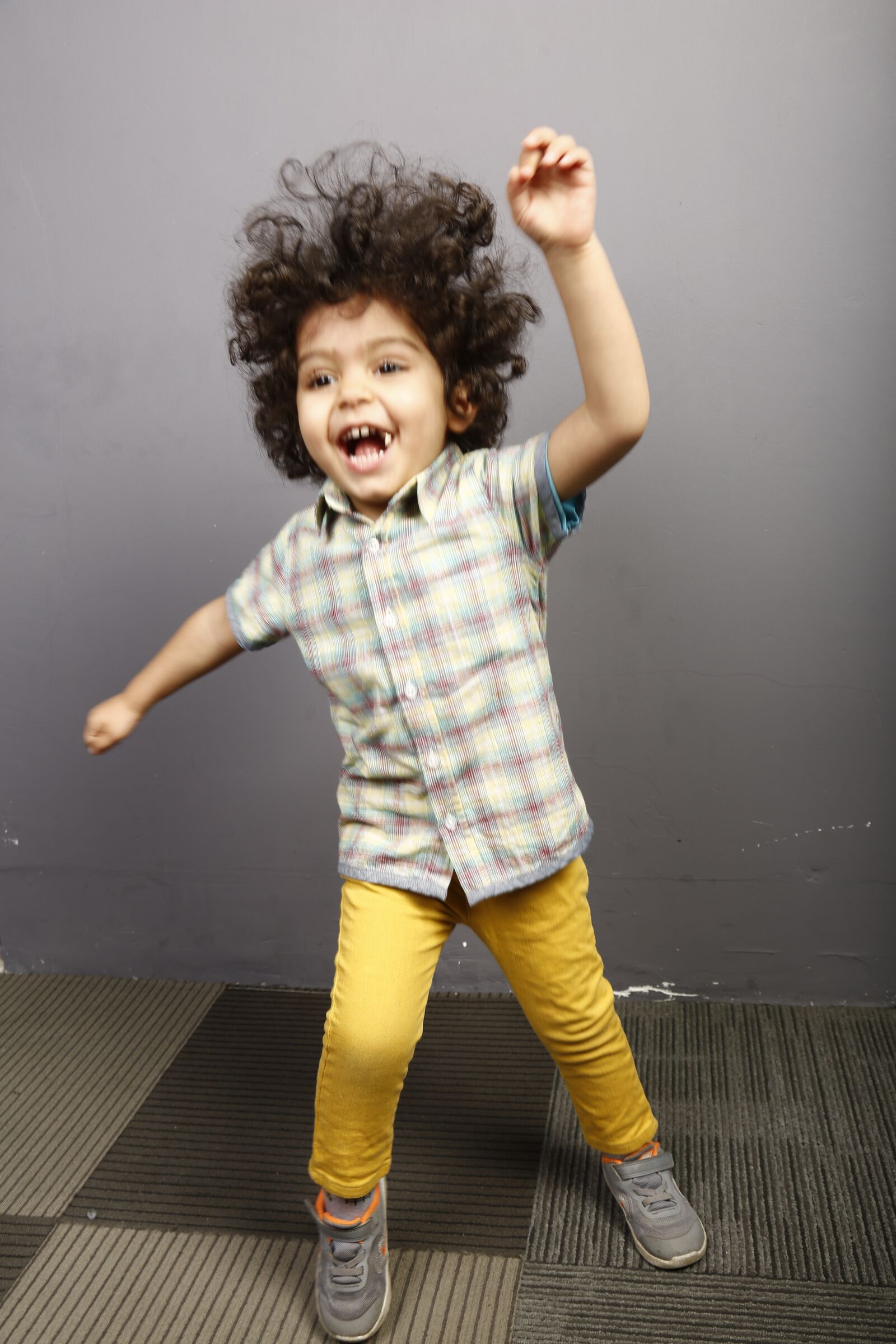 Canon EF 24-105mm F4L IS USM sample photo. Cheerful, happy, celebration photography