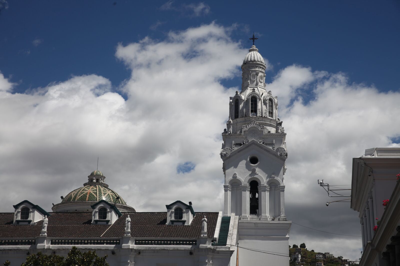 Canon EOS 5D Mark II sample photo. Church, historic, sky photography