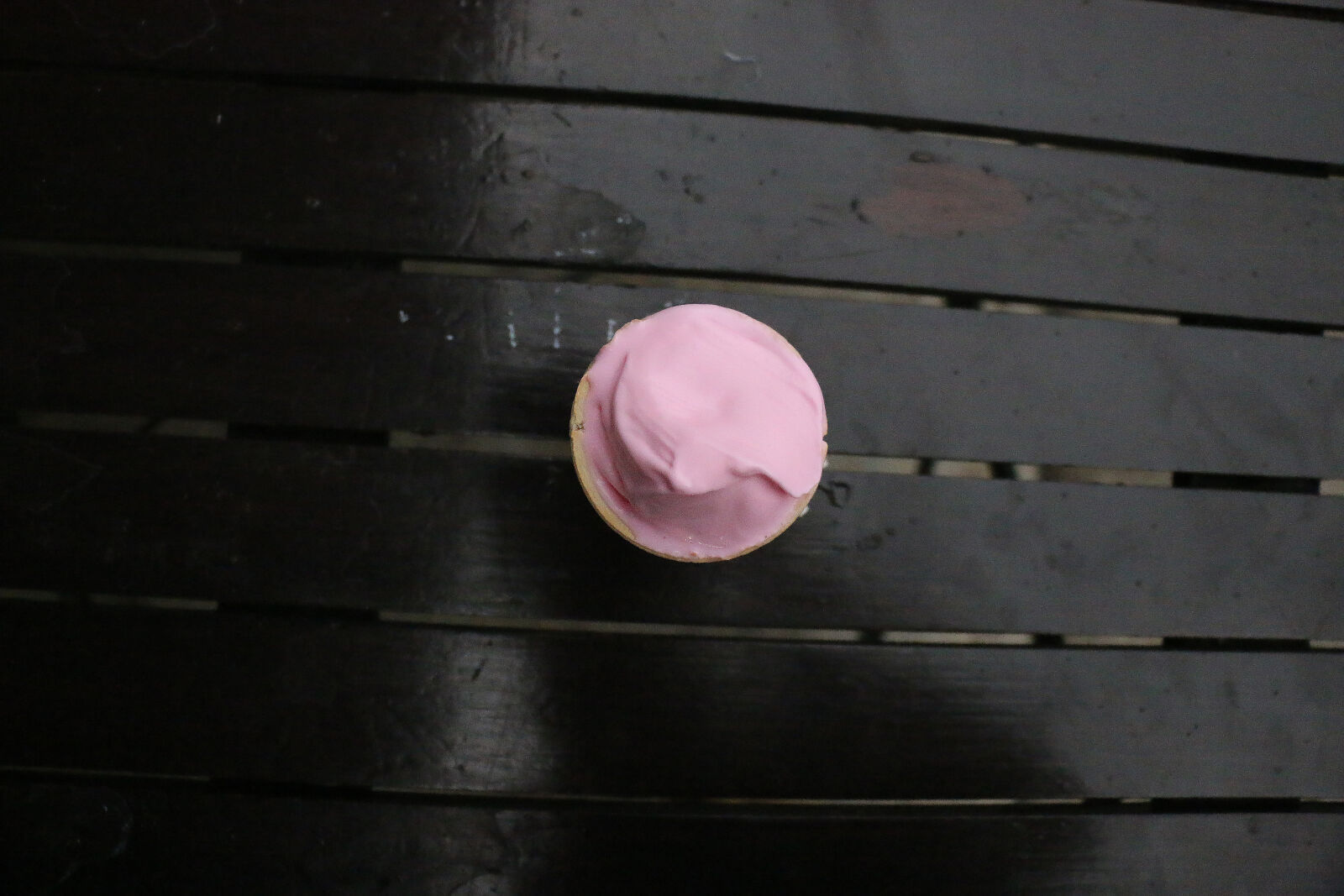 Canon EOS 70D sample photo. Cold, cone, dessert, drip photography