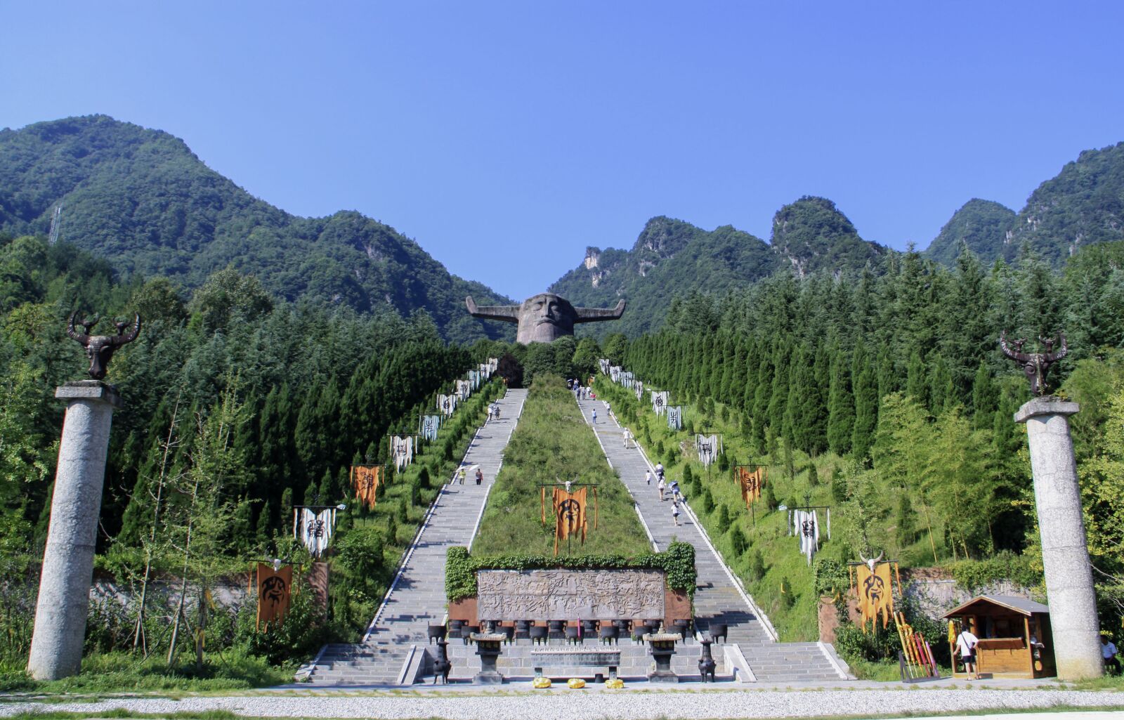 Canon EOS 50D sample photo. China, hubei, shennongjia photography