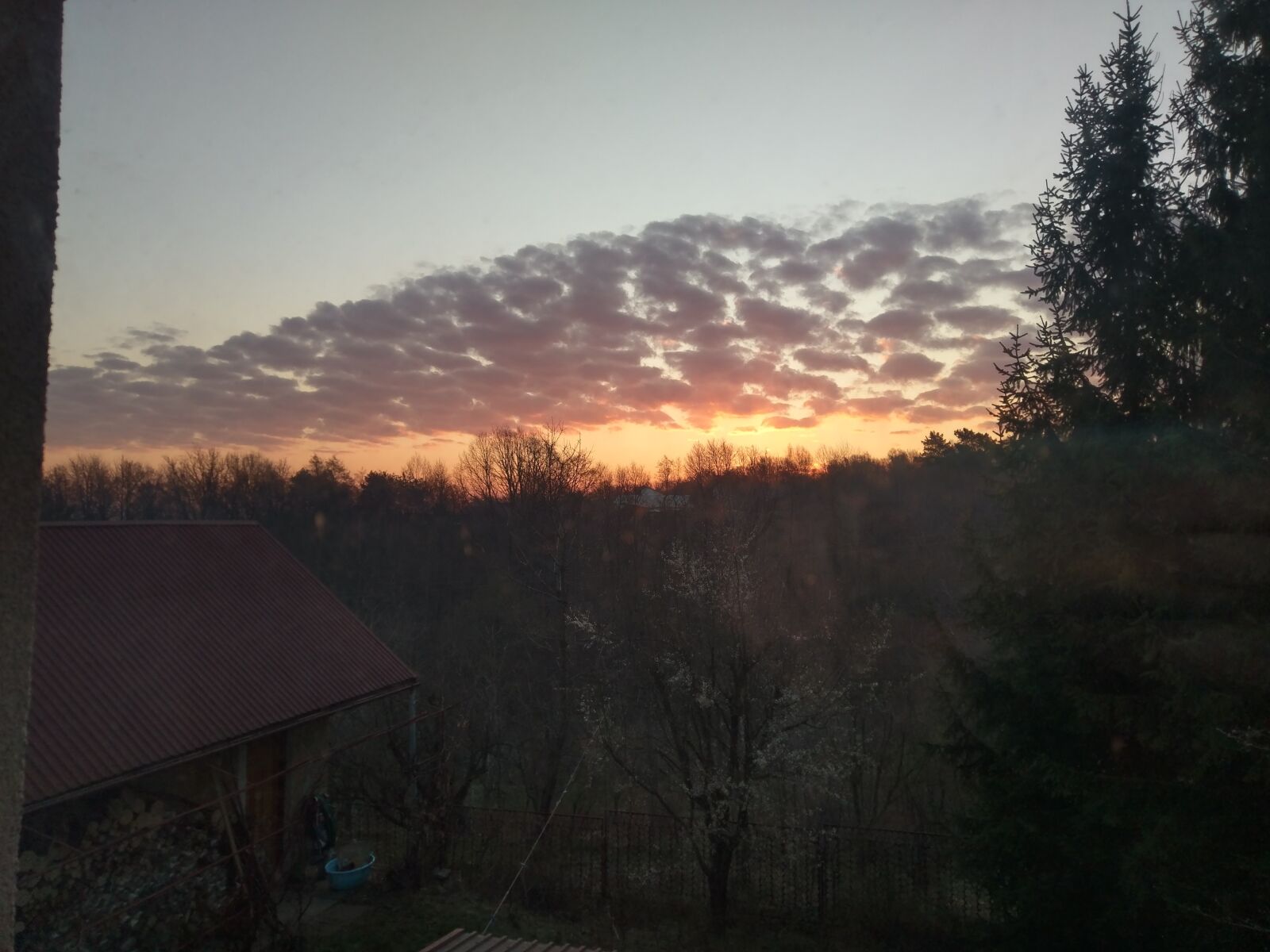 HTC U ULTRA sample photo. Sky, sunrise, window photography