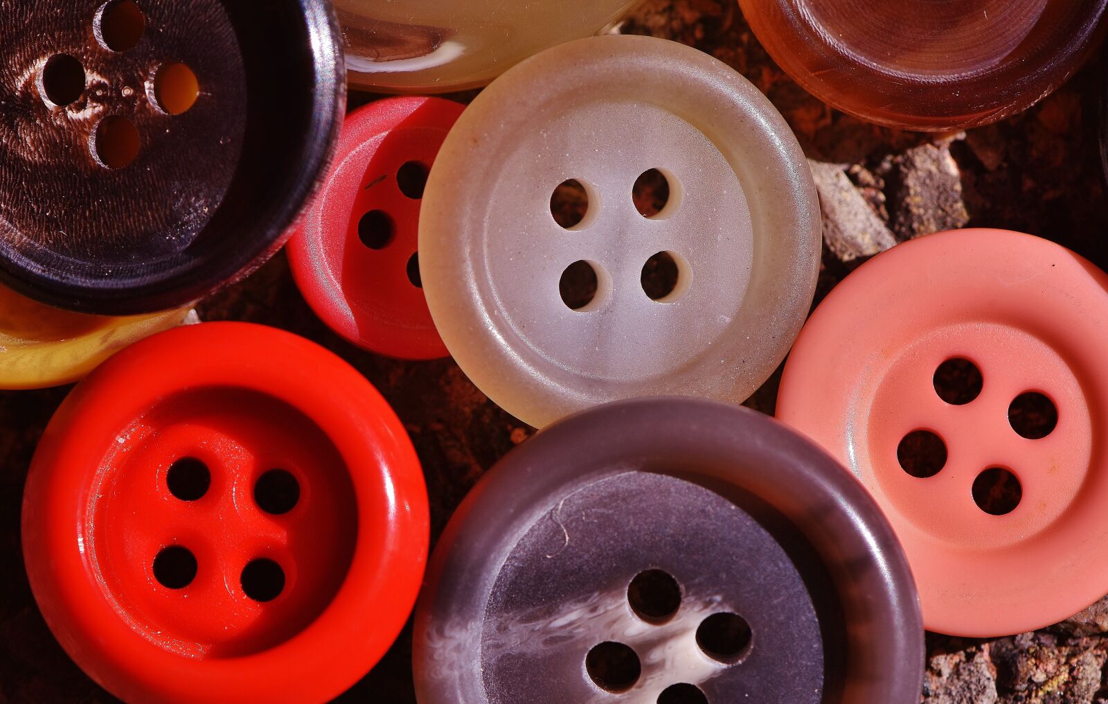Nikon D7200 sample photo. Buttons, 4 holes, colorful photography