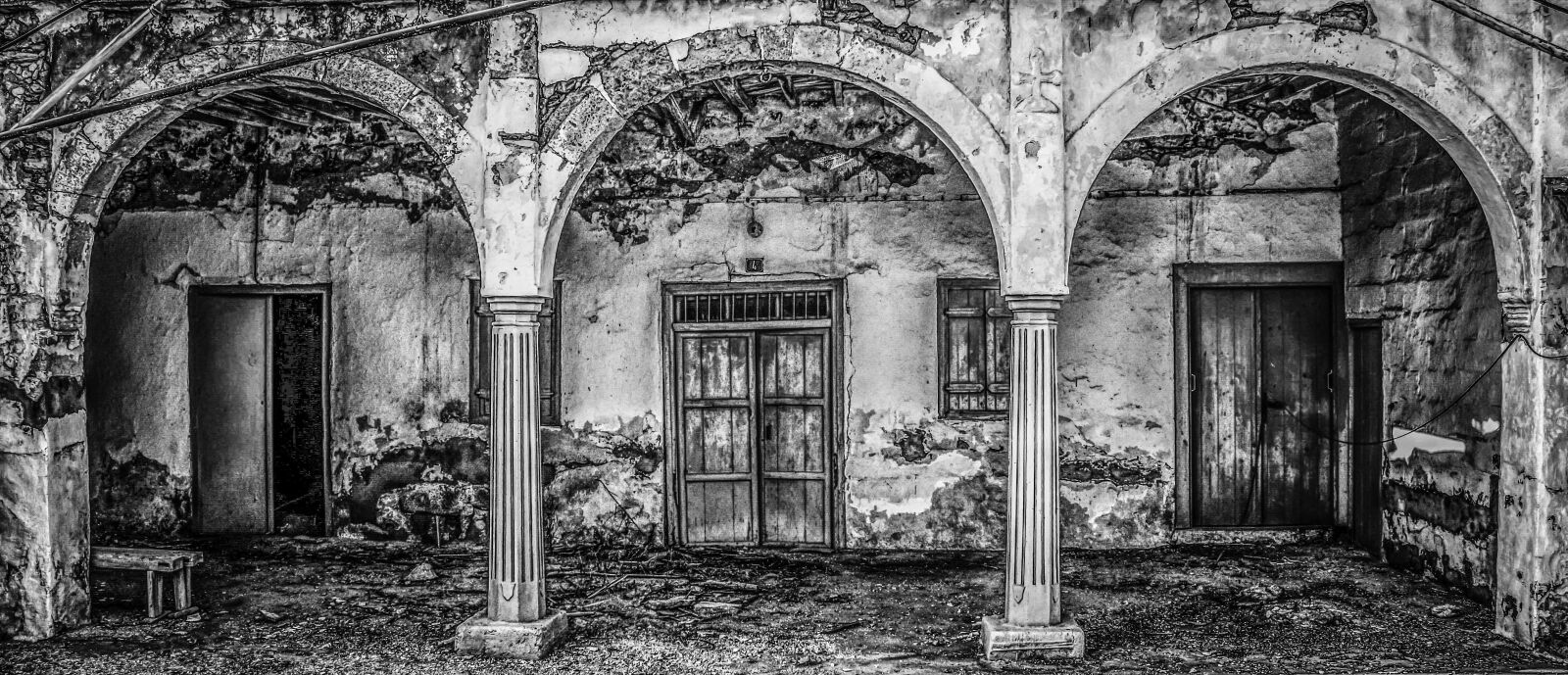 Nikon D3300 sample photo. Old house, damaged, aged photography