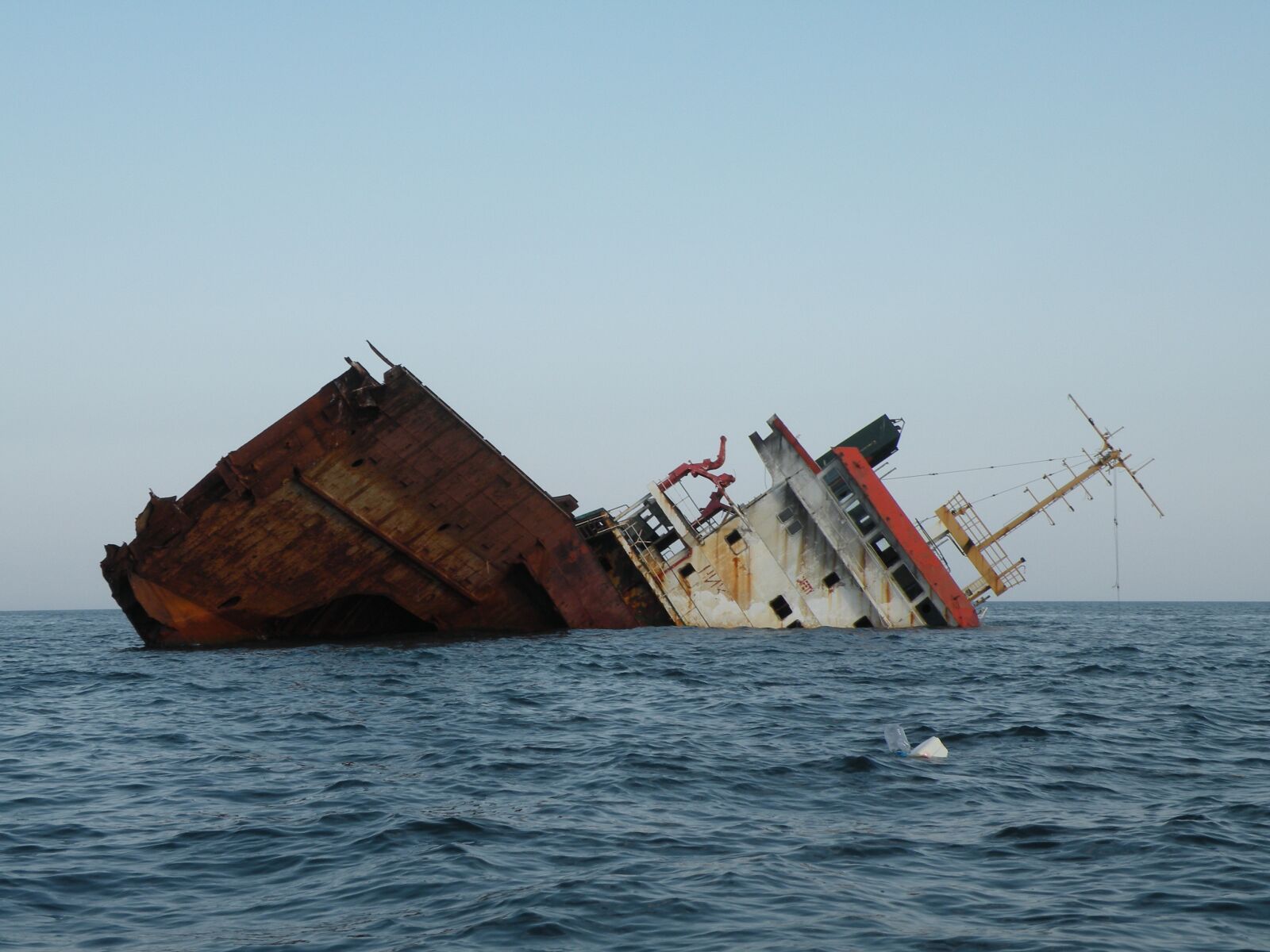 Nikon Coolpix P80 sample photo. Crimea, ship, zatonuvshih photography