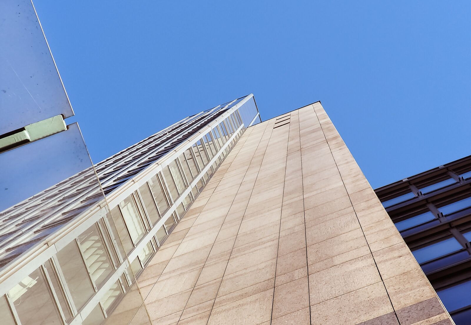 Olympus OM-D E-M10 sample photo. Architecture, modern, building photography