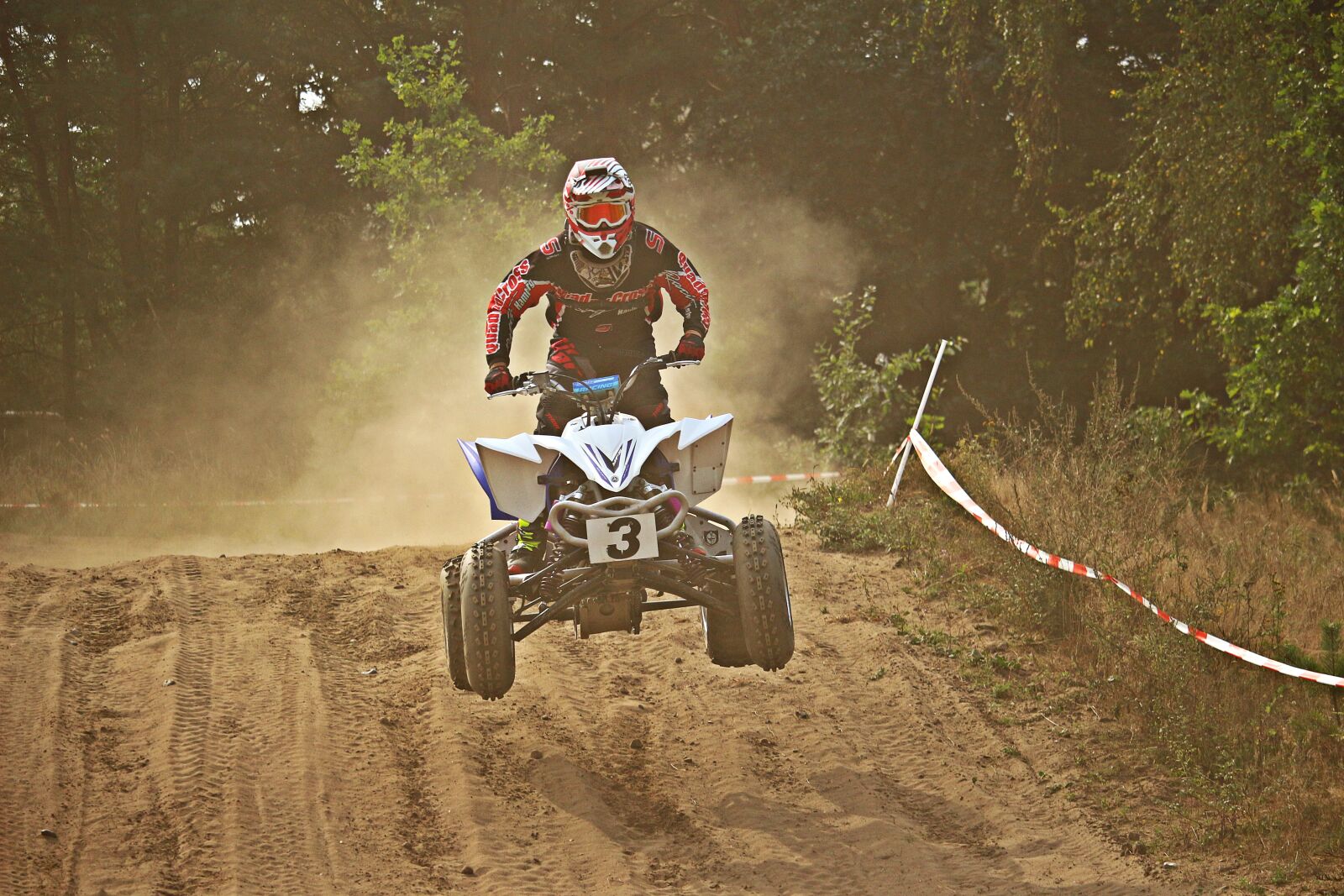 Canon EOS 100D (EOS Rebel SL1 / EOS Kiss X7) sample photo. Motocross, enduro, quad photography