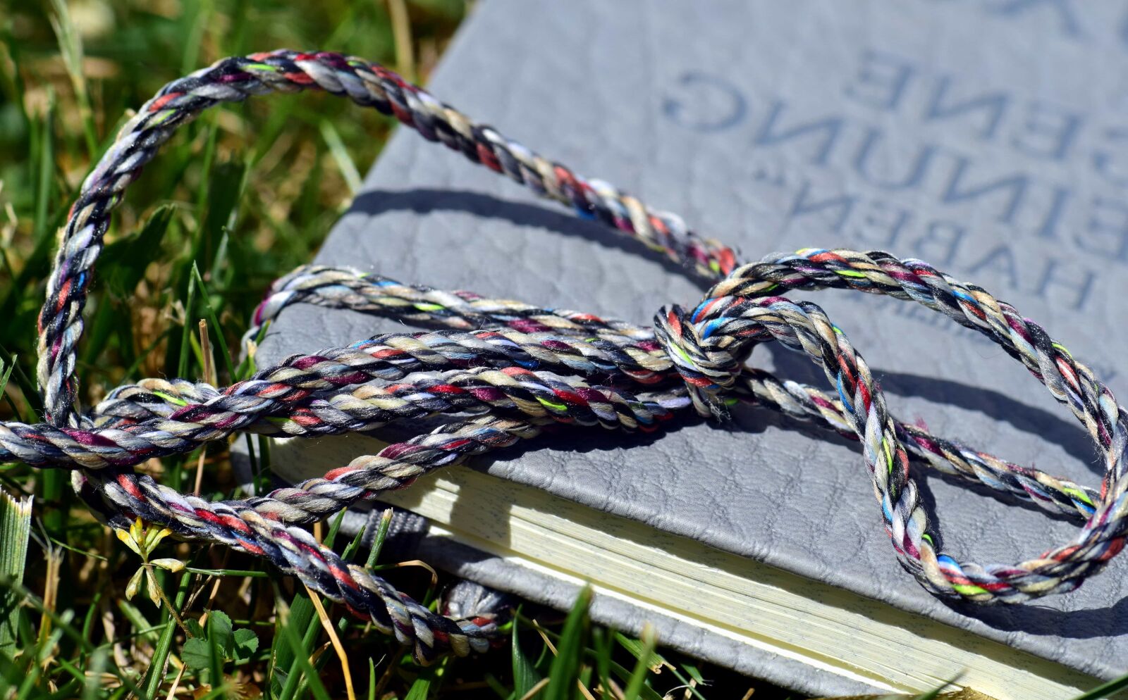 Nikon D3300 sample photo. Colorful, rope, book, knowledge photography