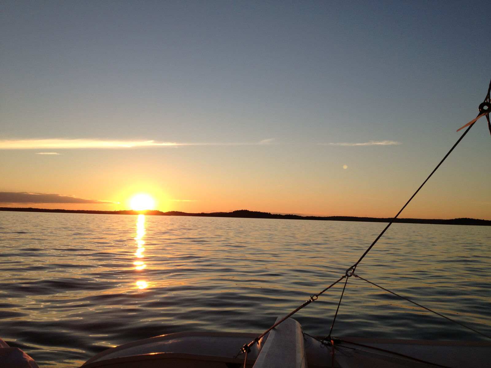 Apple iPhone 4S sample photo. Ocean, sailing, boat, sea photography