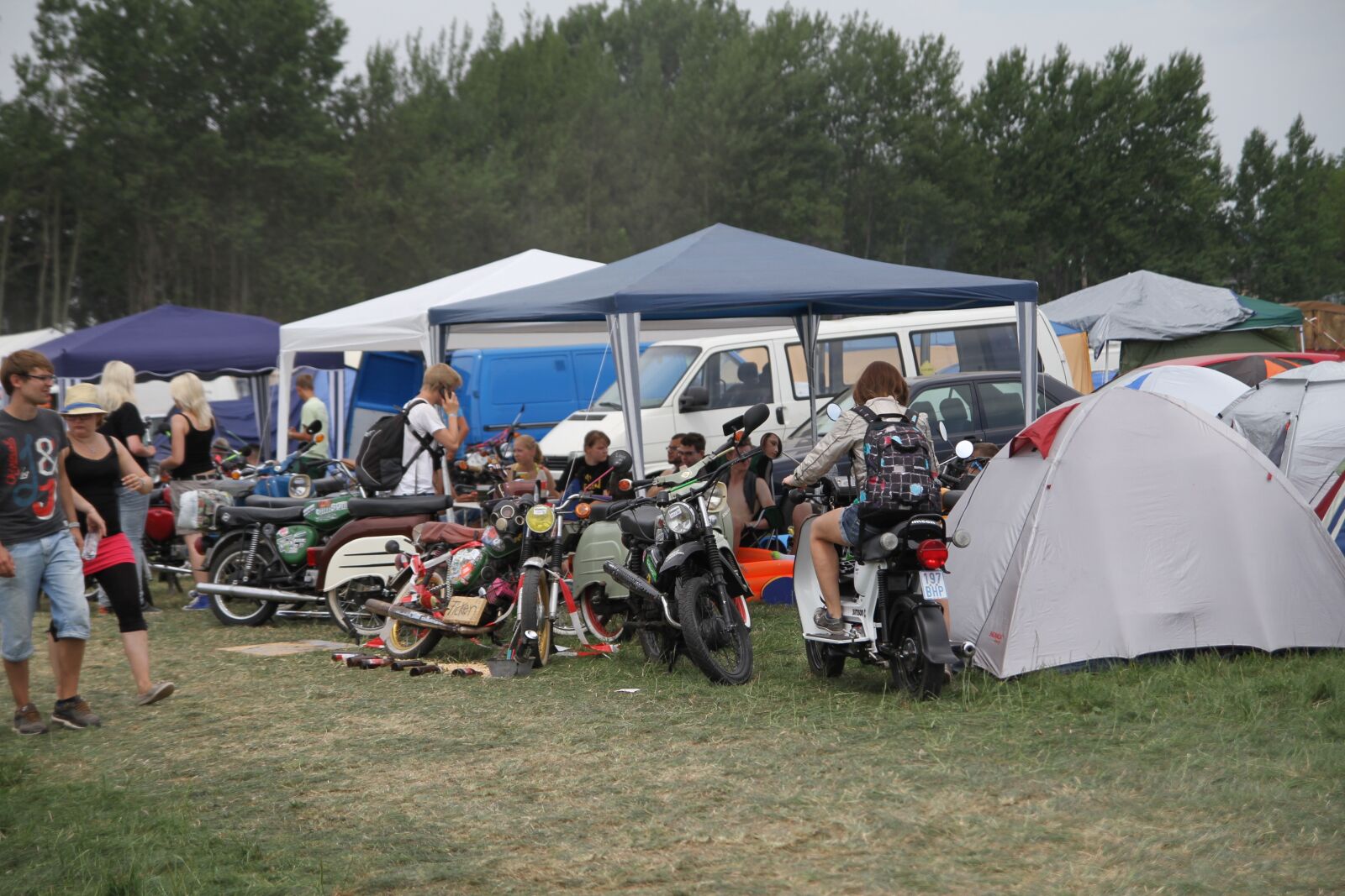 Canon EOS 7D sample photo. Simson, tent, sport photography