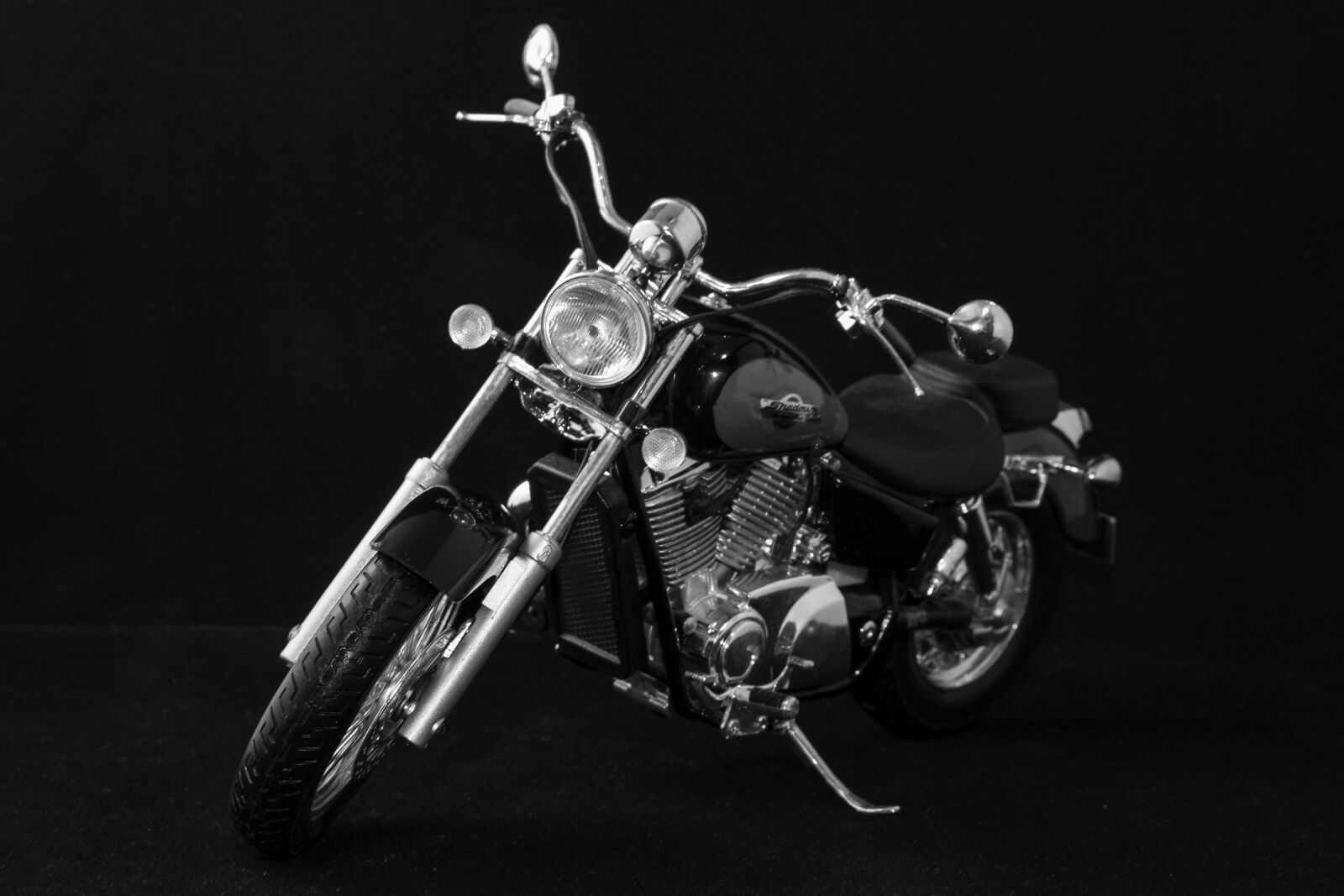 Canon EOS 7D sample photo. Motorcycle, chopper, chrome photography