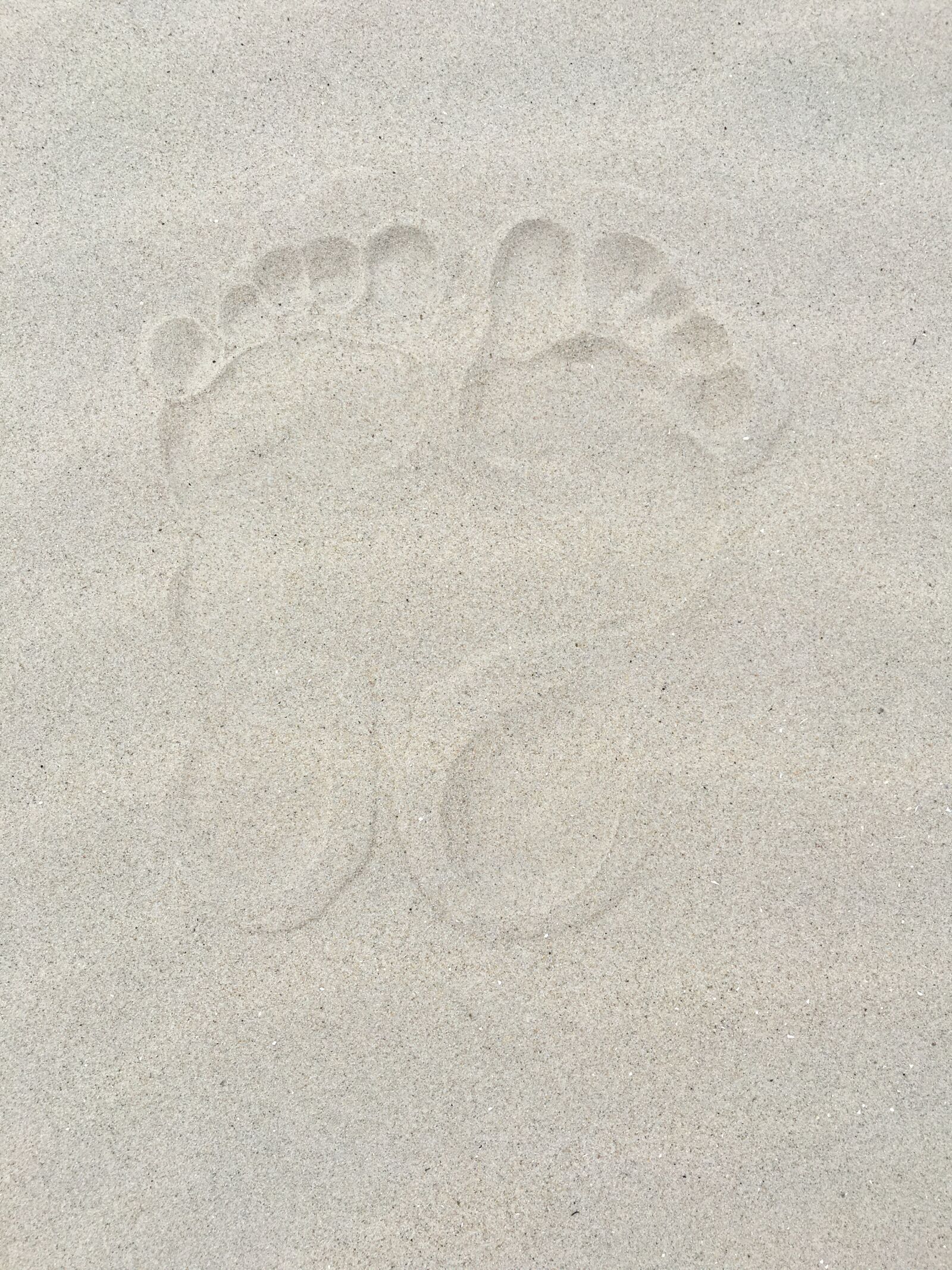 Apple iPhone 6s sample photo. Sand, footprints, prints photography