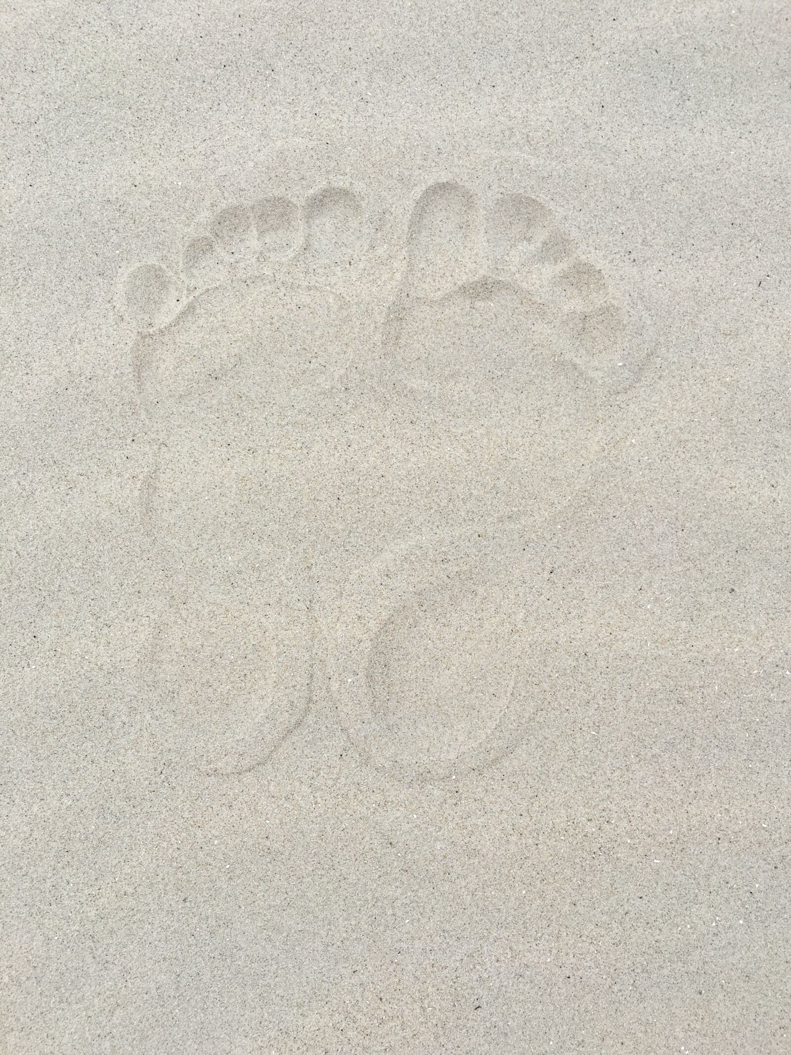 Apple iPhone 6s sample photo. Sand, footprints, prints photography