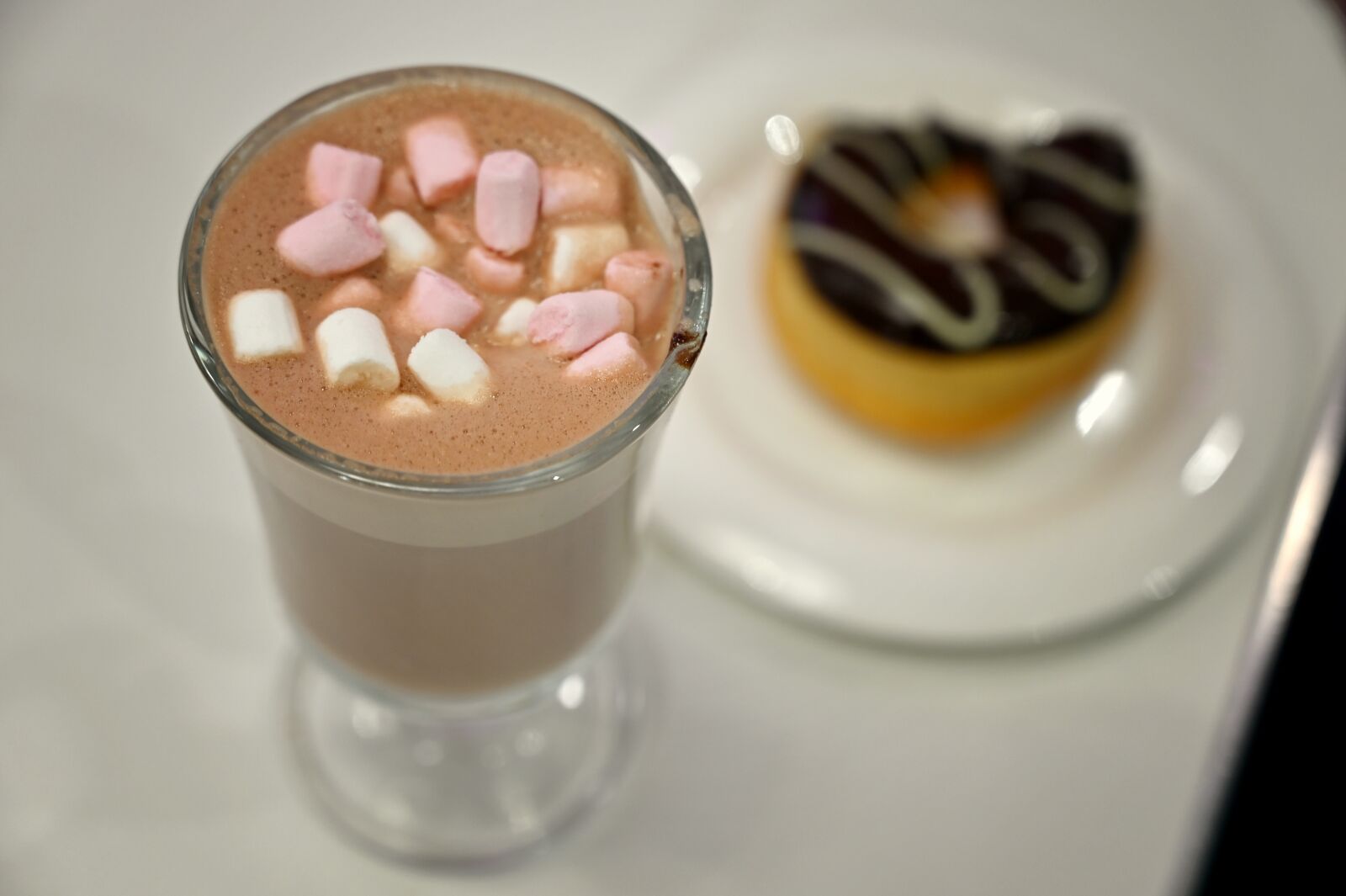 Nikon Z6 + Nikon Nikkor Z 24-70mm F4 S sample photo. Food, cocktail, donut photography