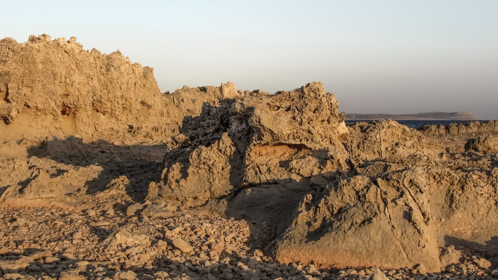 Canon PowerShot SX400 IS sample photo. Rock, stone, landscape photography