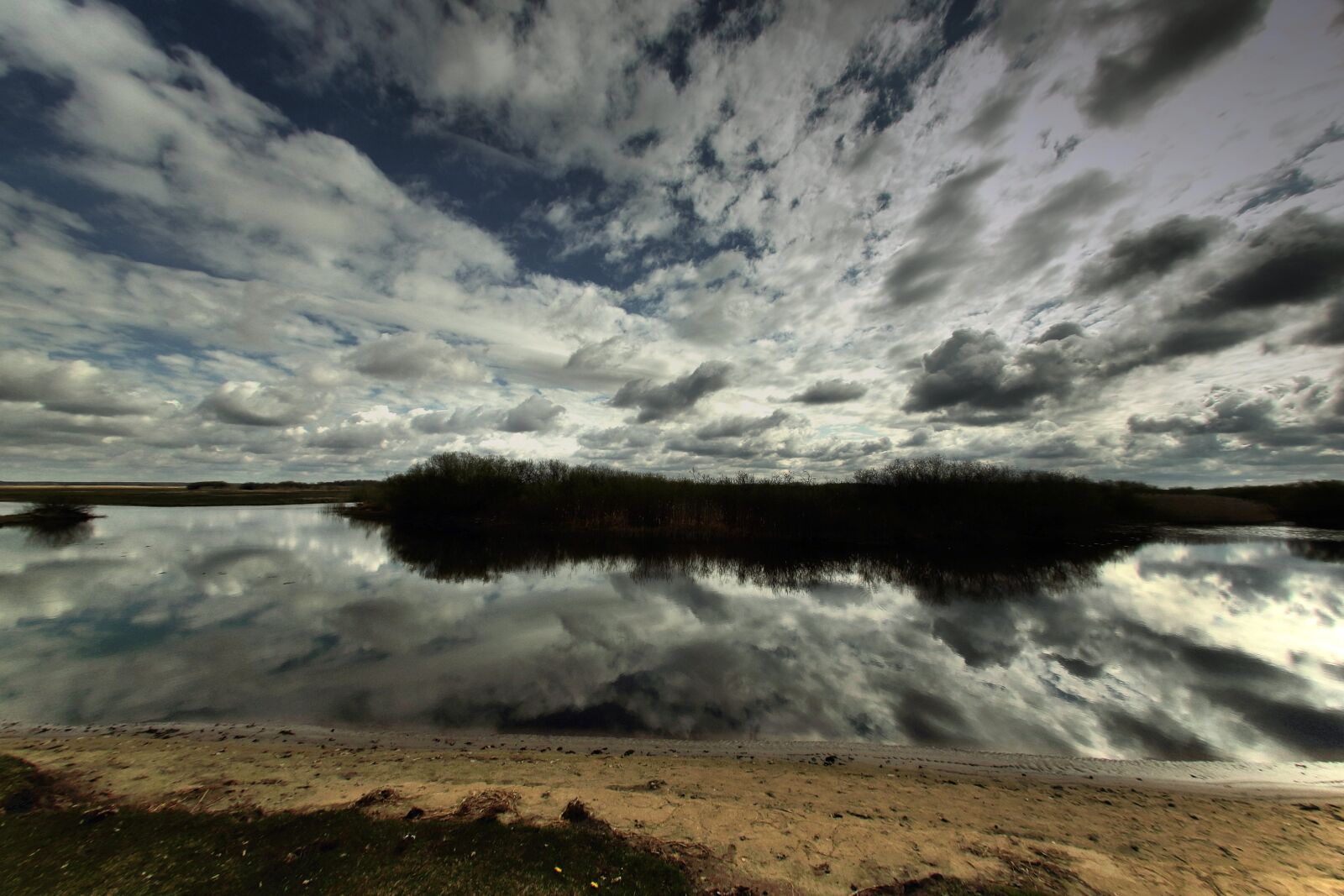 Canon EOS 7D Mark II sample photo. Landscape, sky, clouds photography