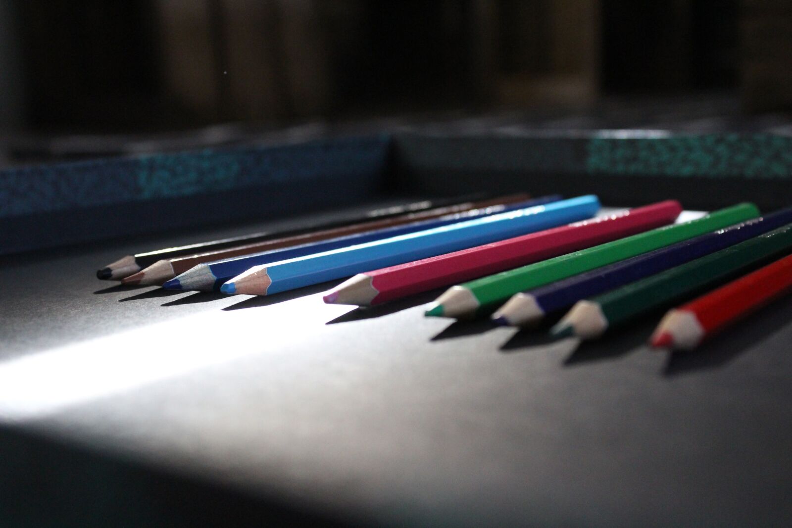 Canon EOS 100D (EOS Rebel SL1 / EOS Kiss X7) sample photo. Pencil, color, colorful photography